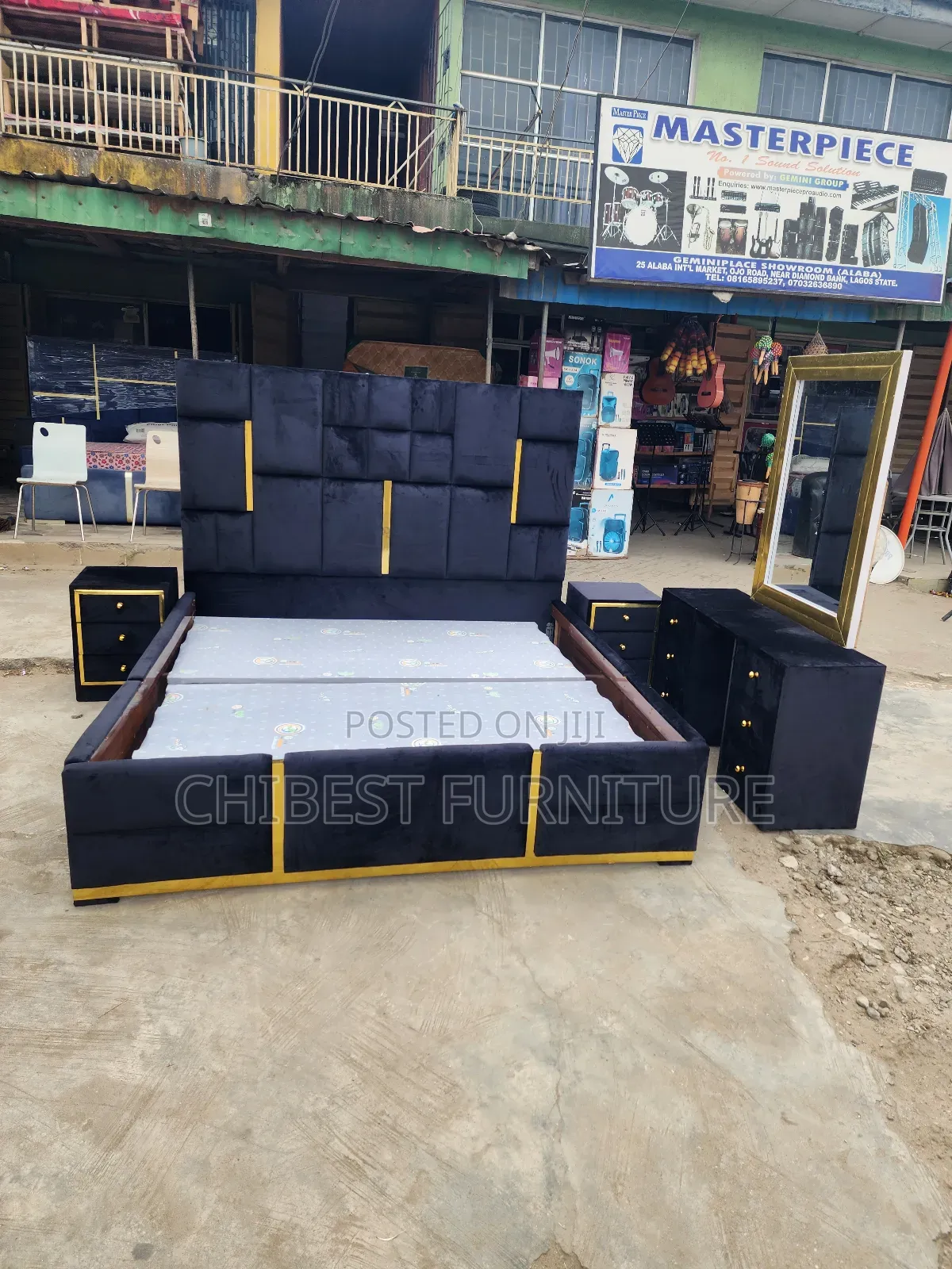 Quality 6by6 Complete Set of Upholstery Padded Bed