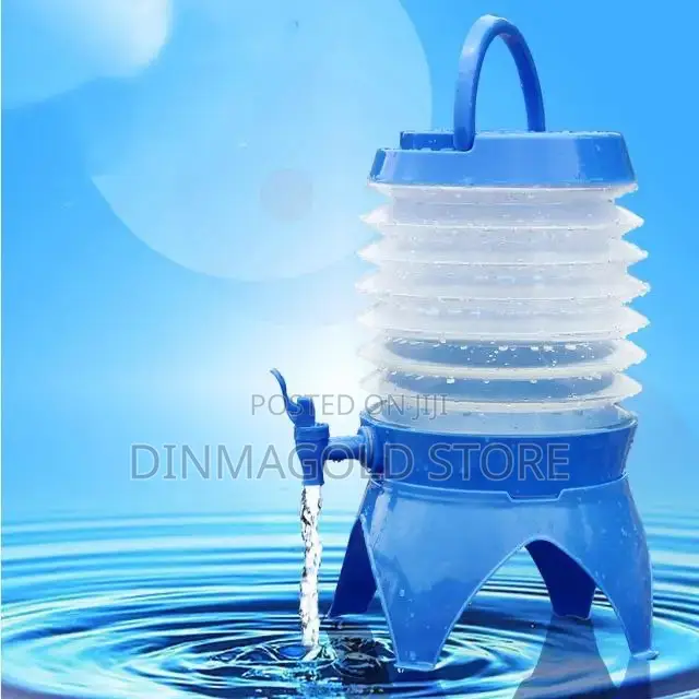 Collapsible Manual Water Dispenser