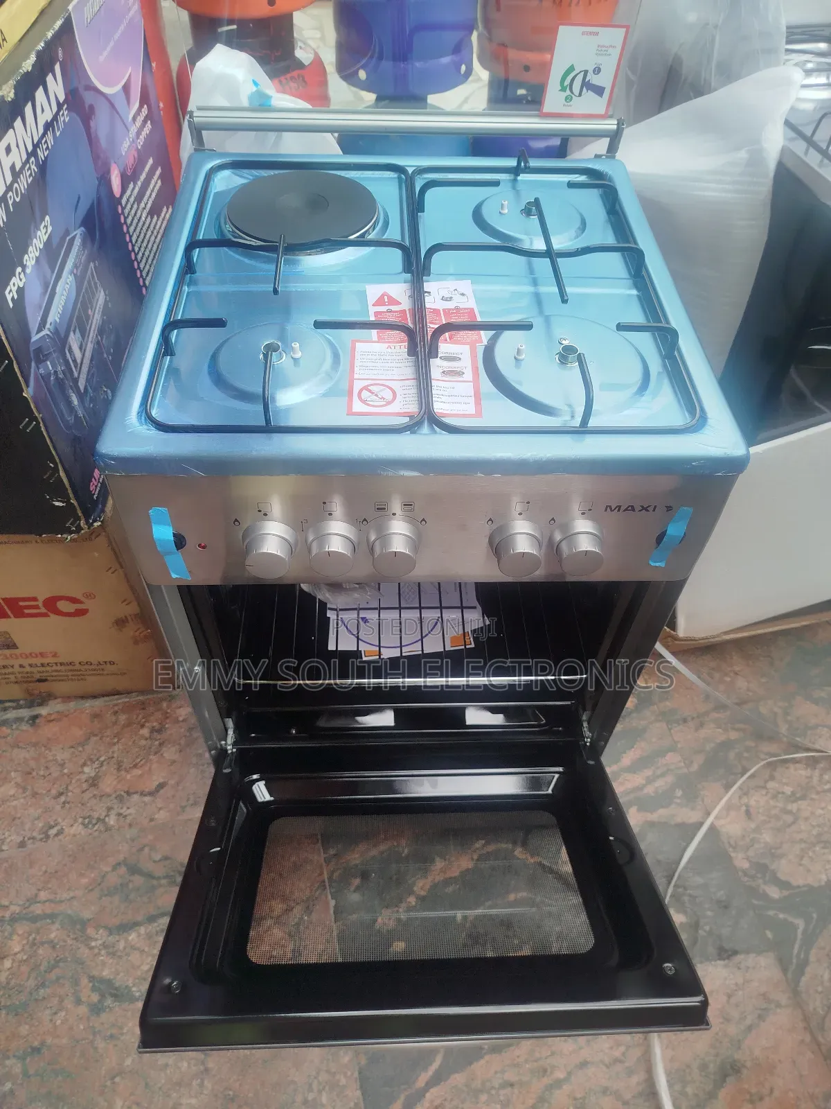 Maxi One Electric Three Gas Burner Cooker