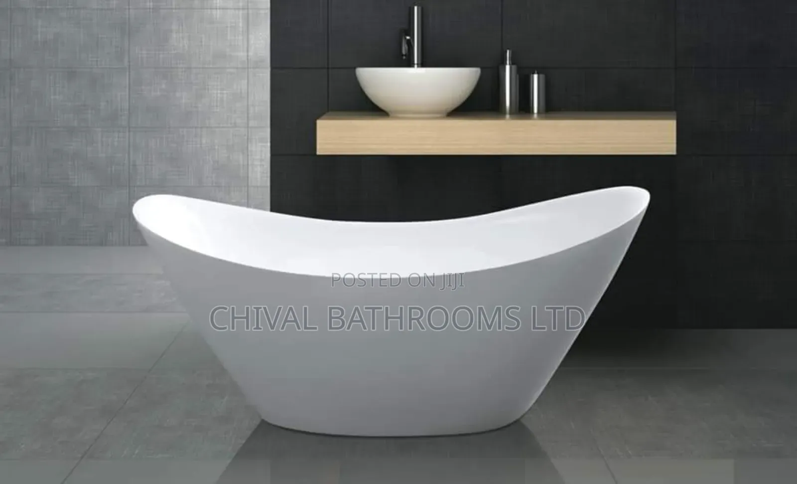 Standing Alone Bath Tub