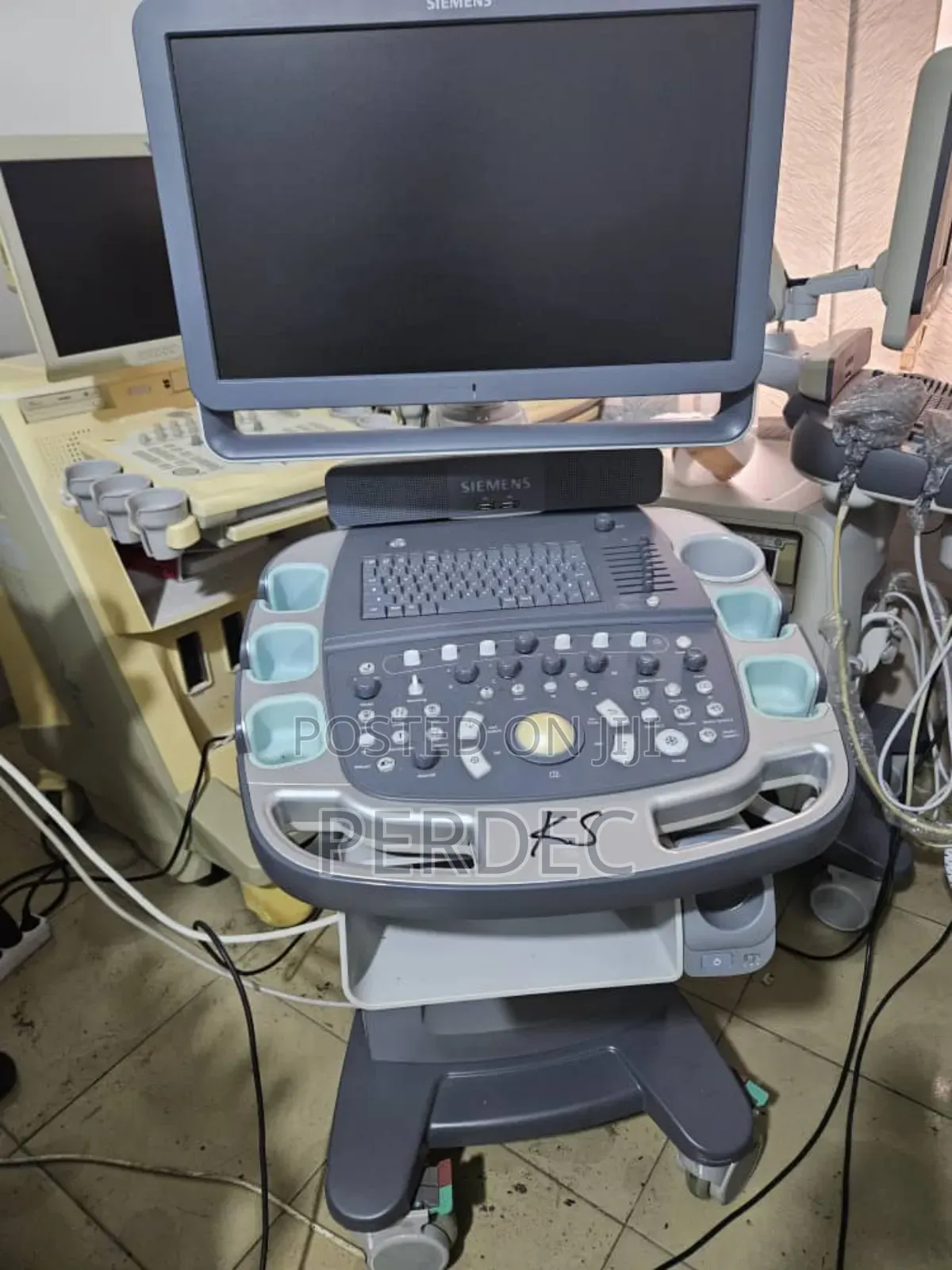 Siemens Accuson X700 4D Ultrasound Machine