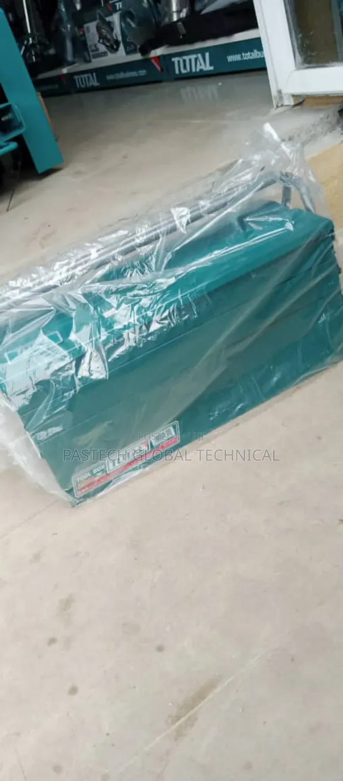 TOTAL 3 Layers Tools Box