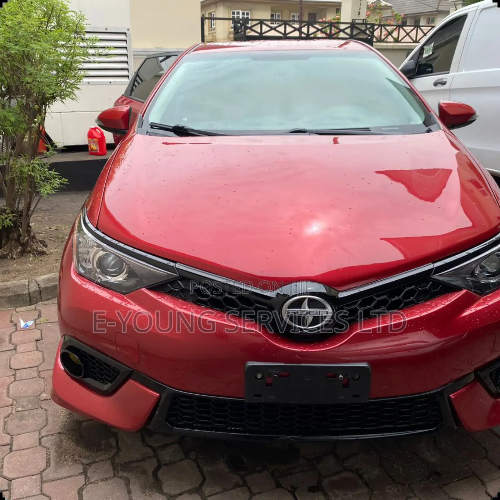Scion iM Base 2016 Red