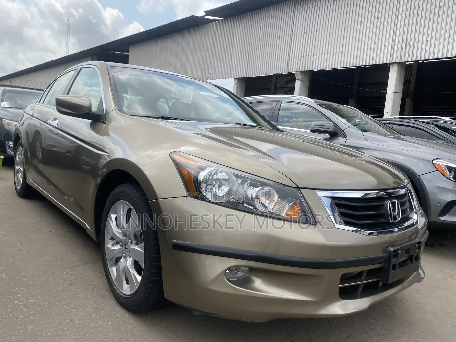 Honda Accord 2010 Gold