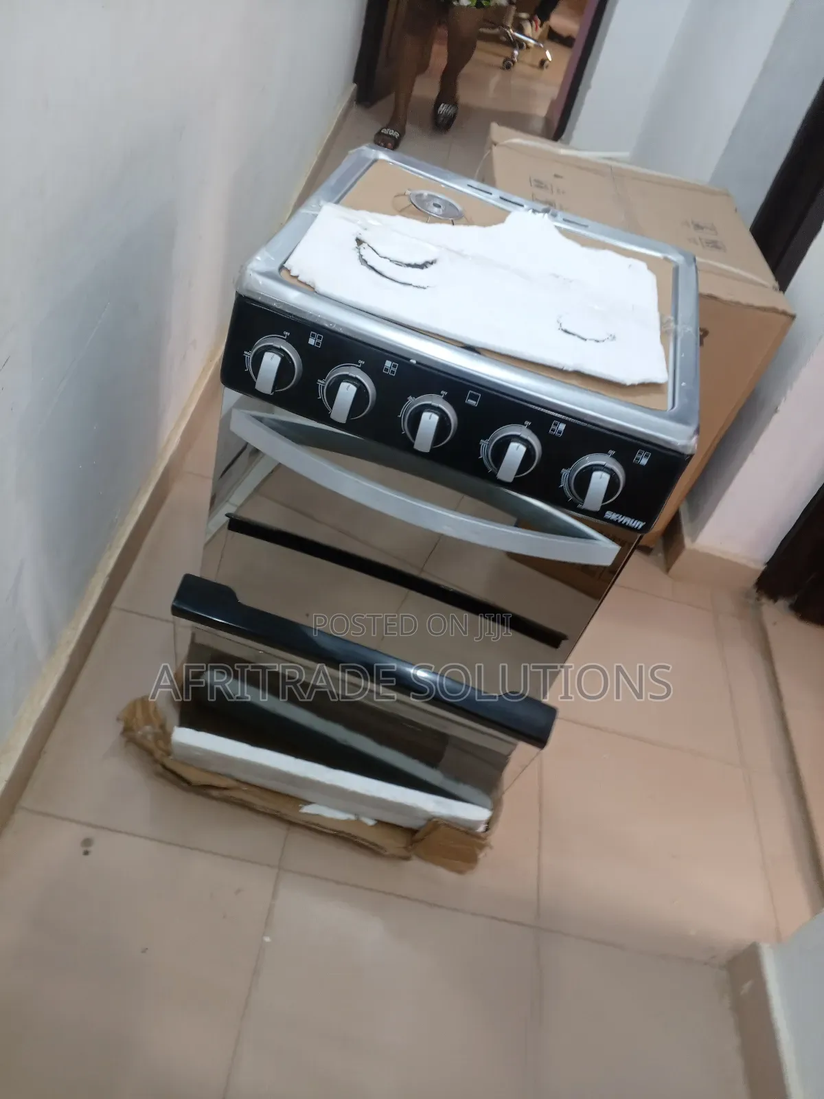 Skyrun Gas Cooker With Four Burners- Anti-Corossion