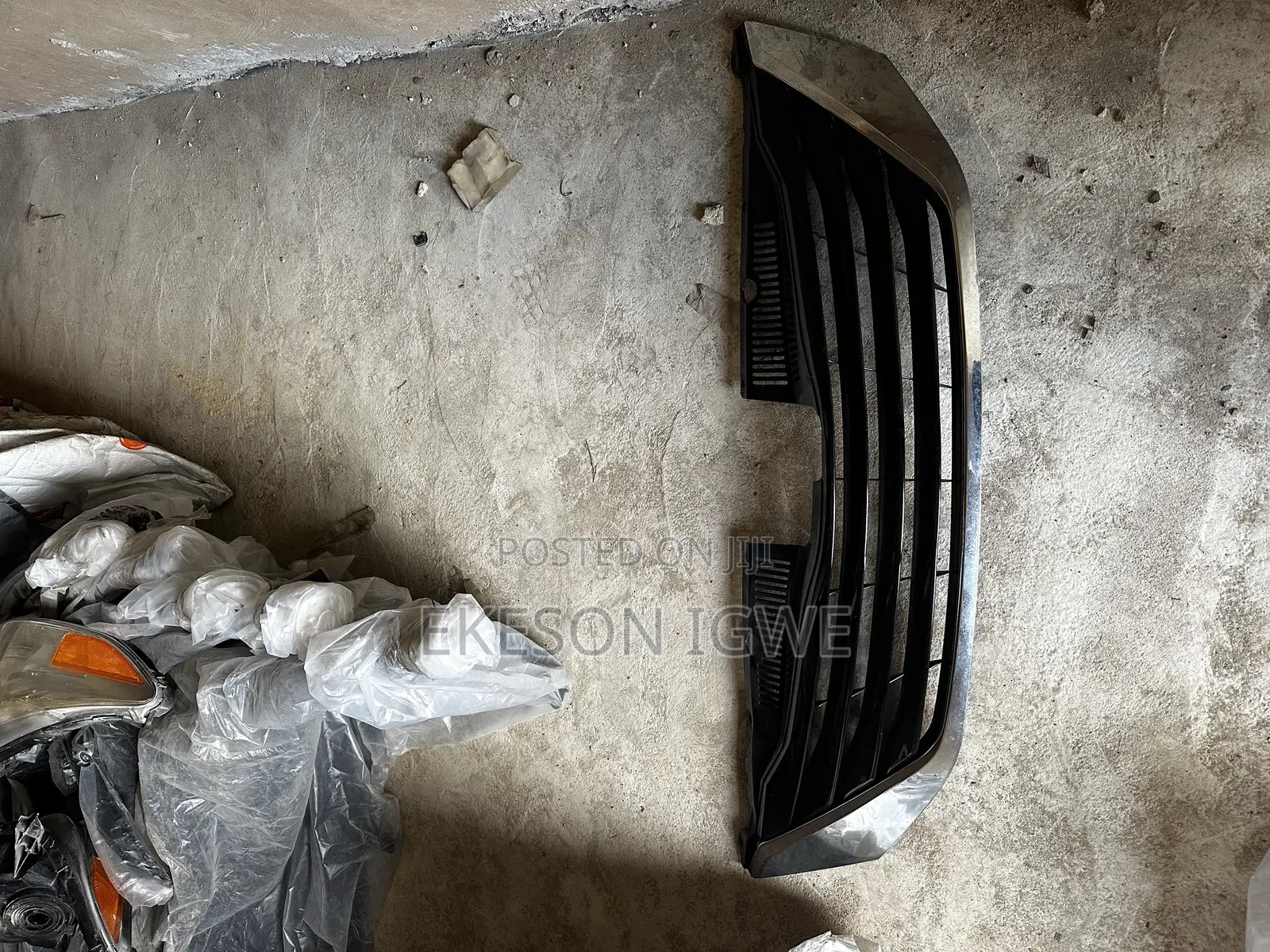Front Grill Toyota Sienna 2011-2017 Tokunbo
