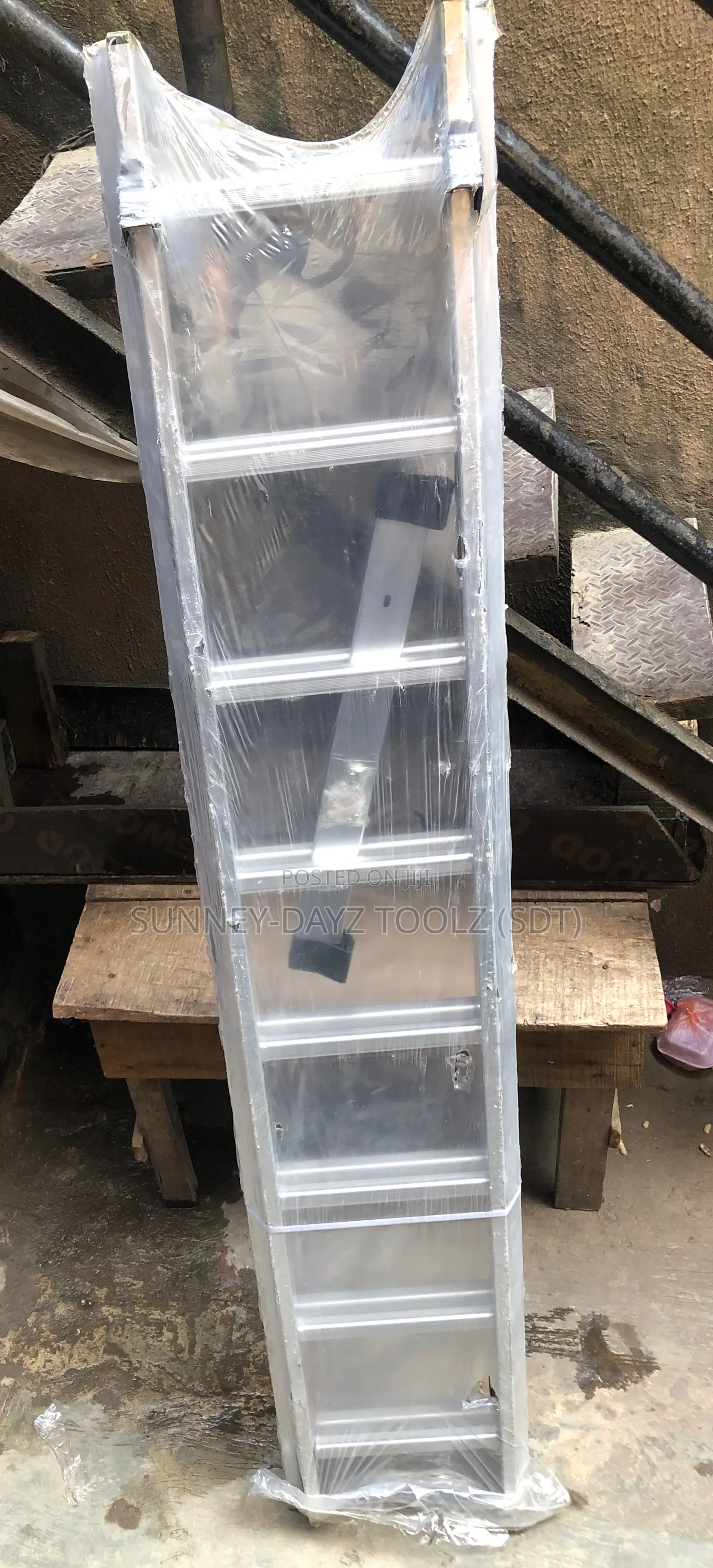 8 by 2 Aluminium Extension Ladder