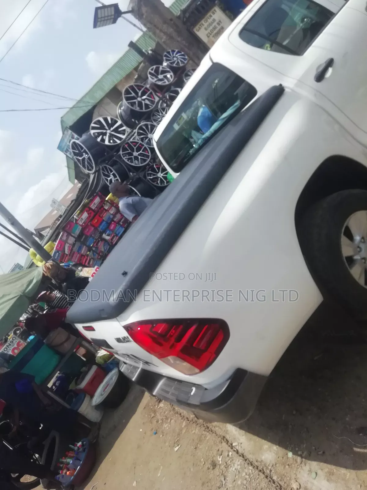 Boot Cover Shock for Toyota Hilux New Model =-=%:'