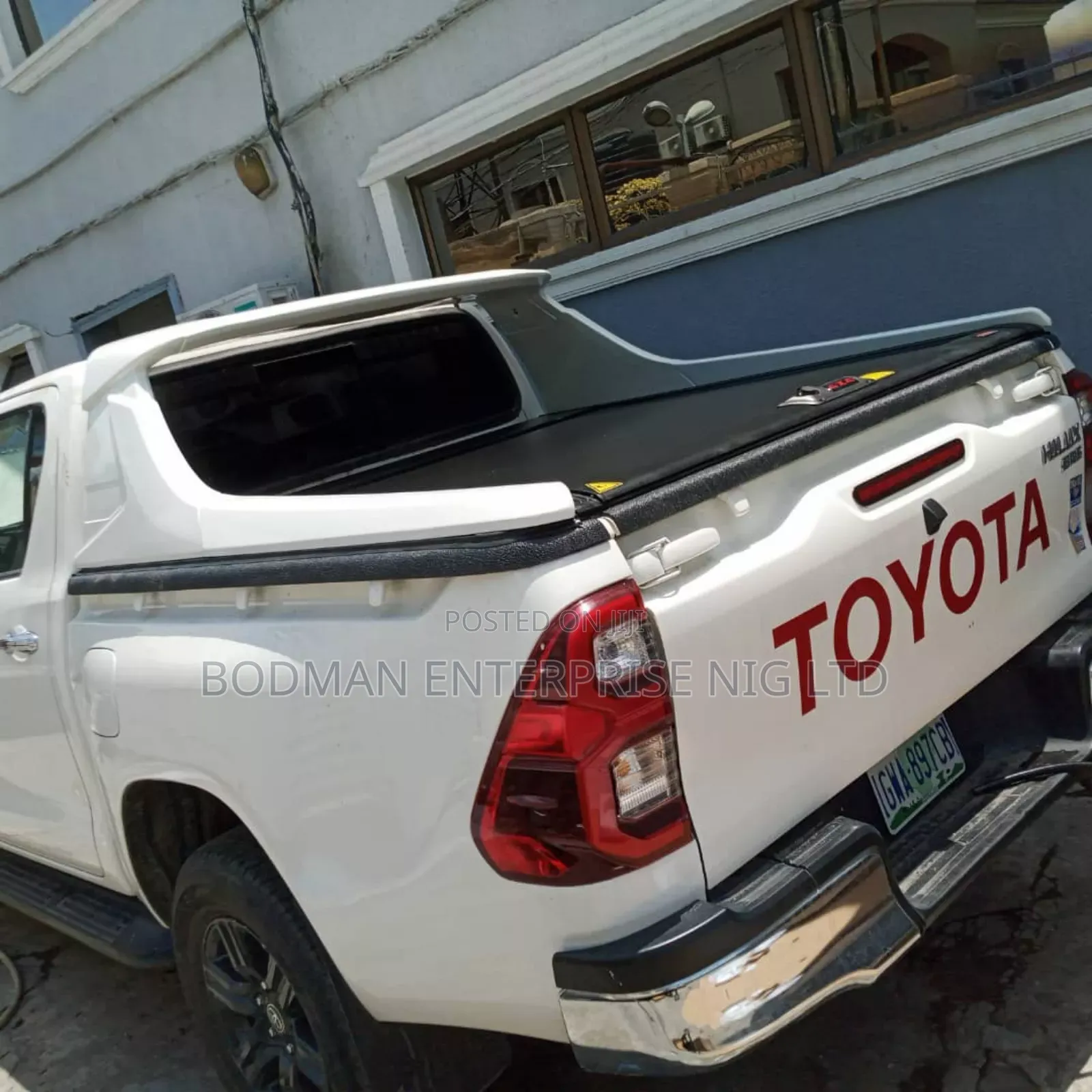 Rolling Boot Cover With TRD Spoiler for Toyota Hilux =+_-1:%