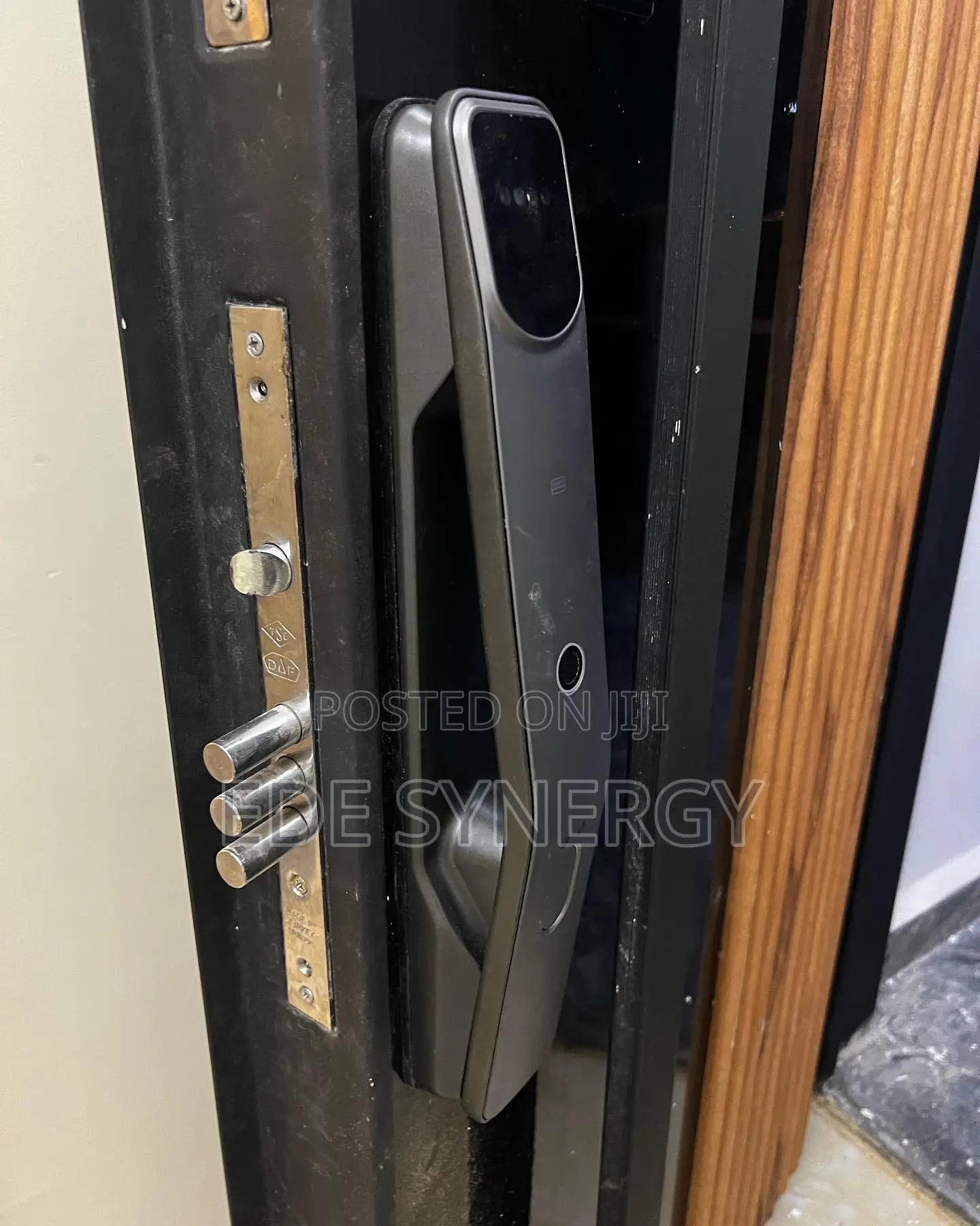 Wifi Enabled Biometric Smartlock Residential/Commercial Use