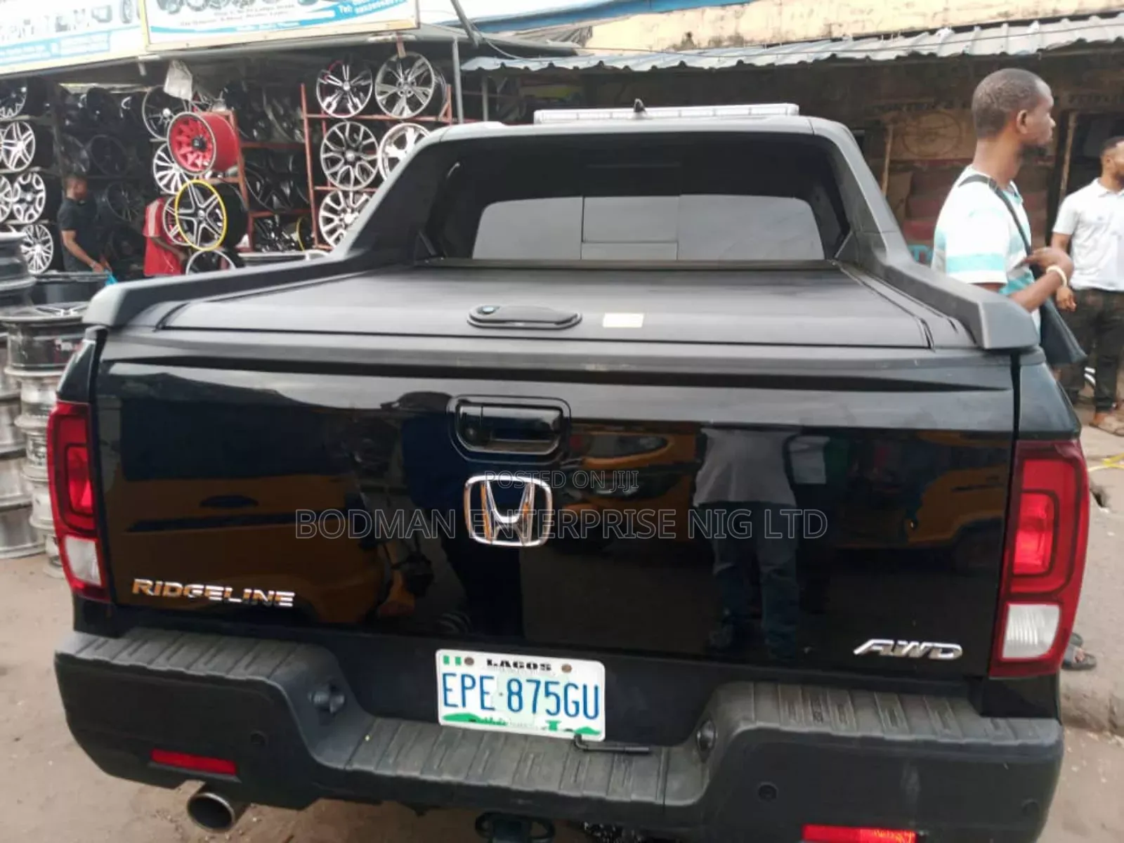 Honda Ridgeline Boot Cover Rolling With TRD Spoiler - - =:'*