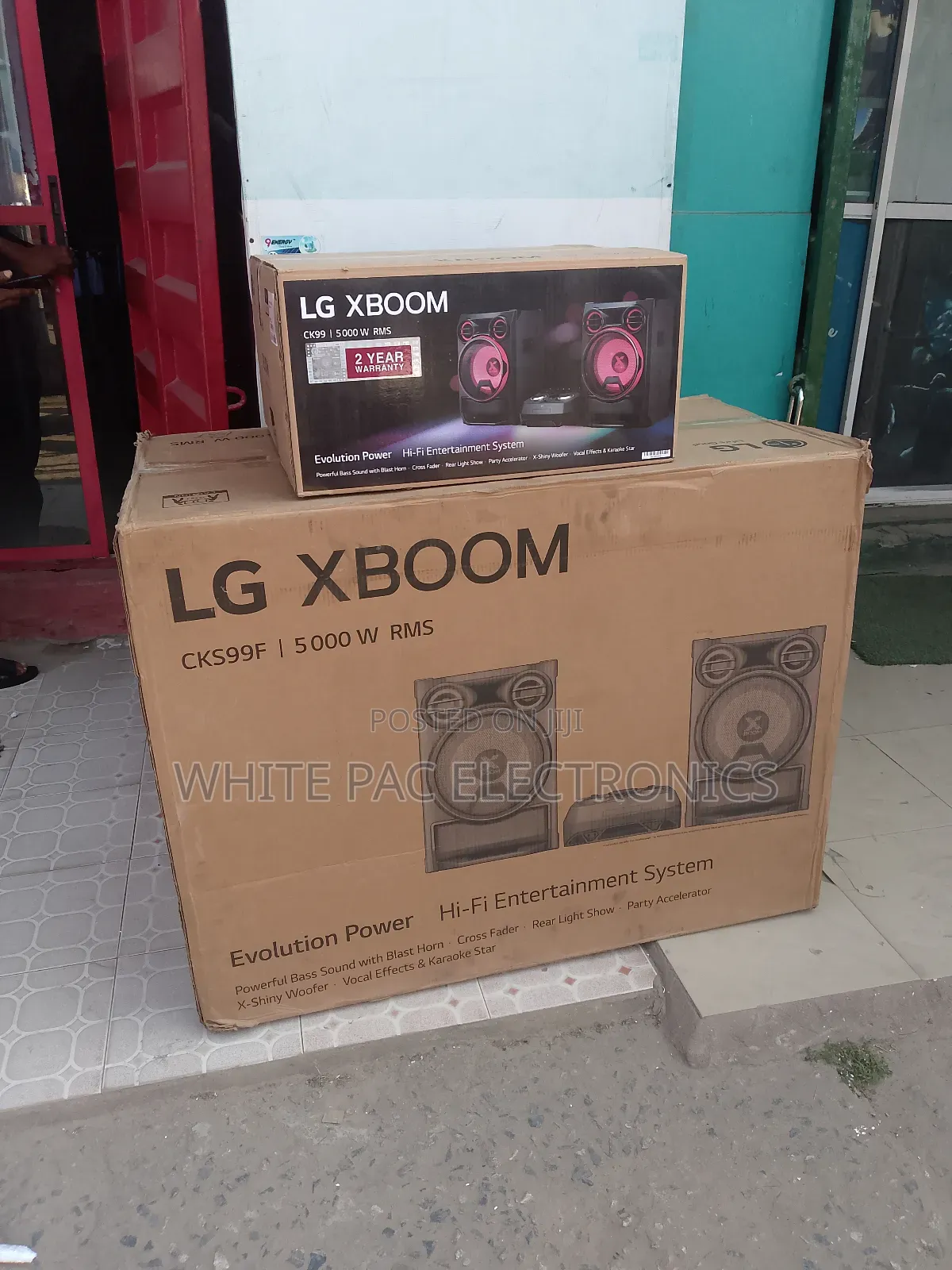Lg High Class 5000watts X Boom With Dj Light > Audio Play