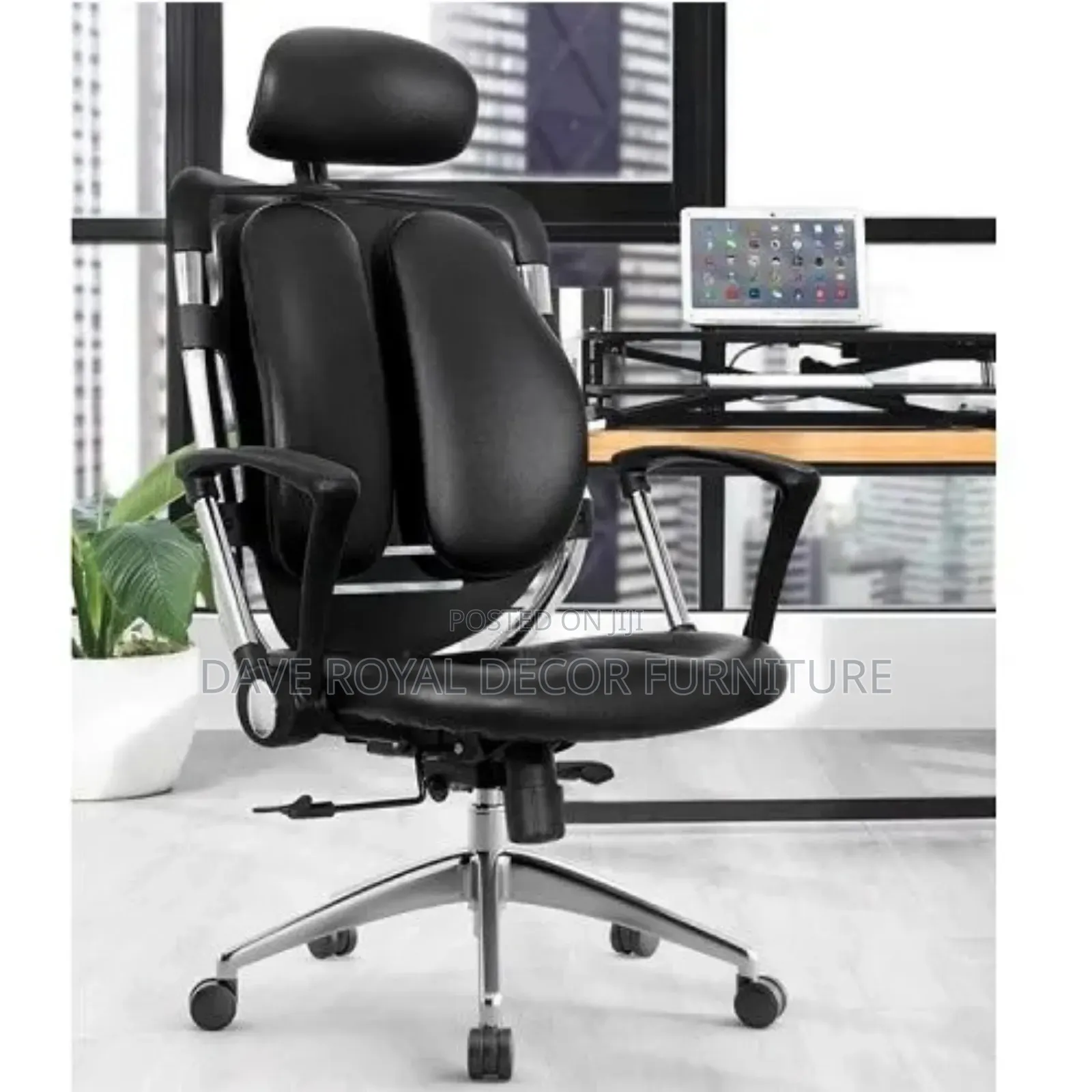 Kidney Swivel Chair