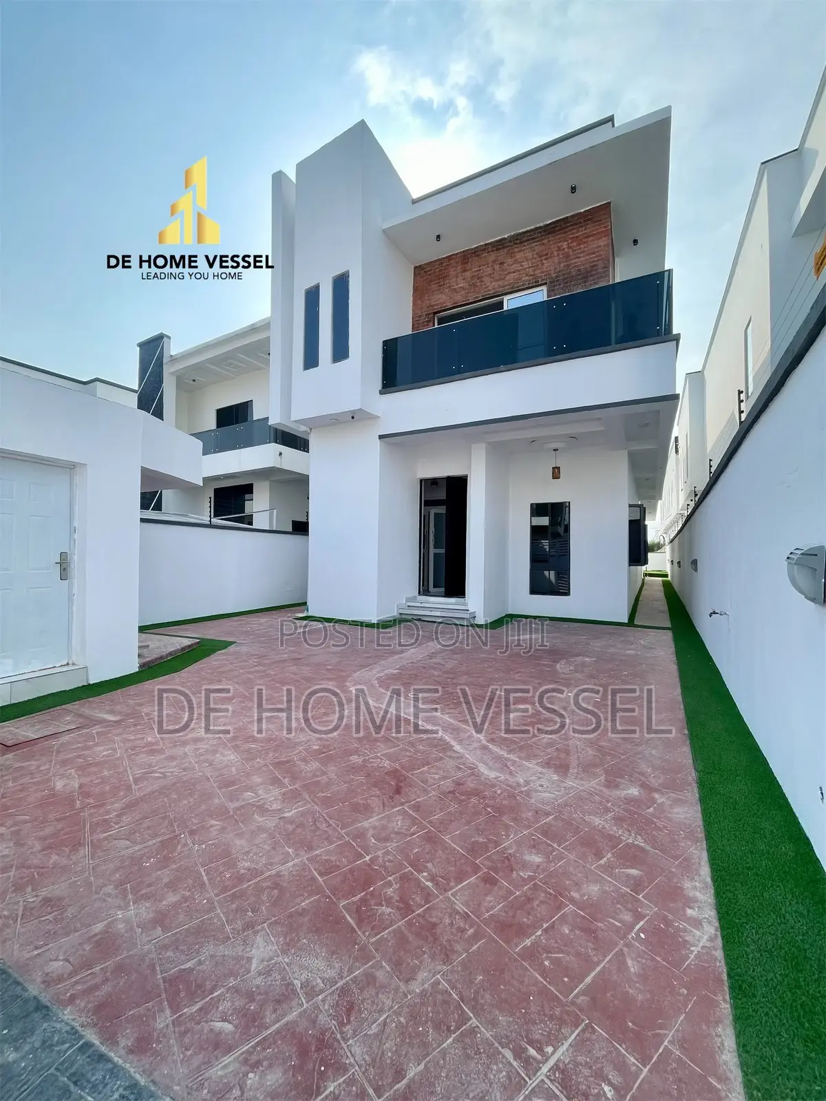 5bdrm Duplex in Lekki for sale