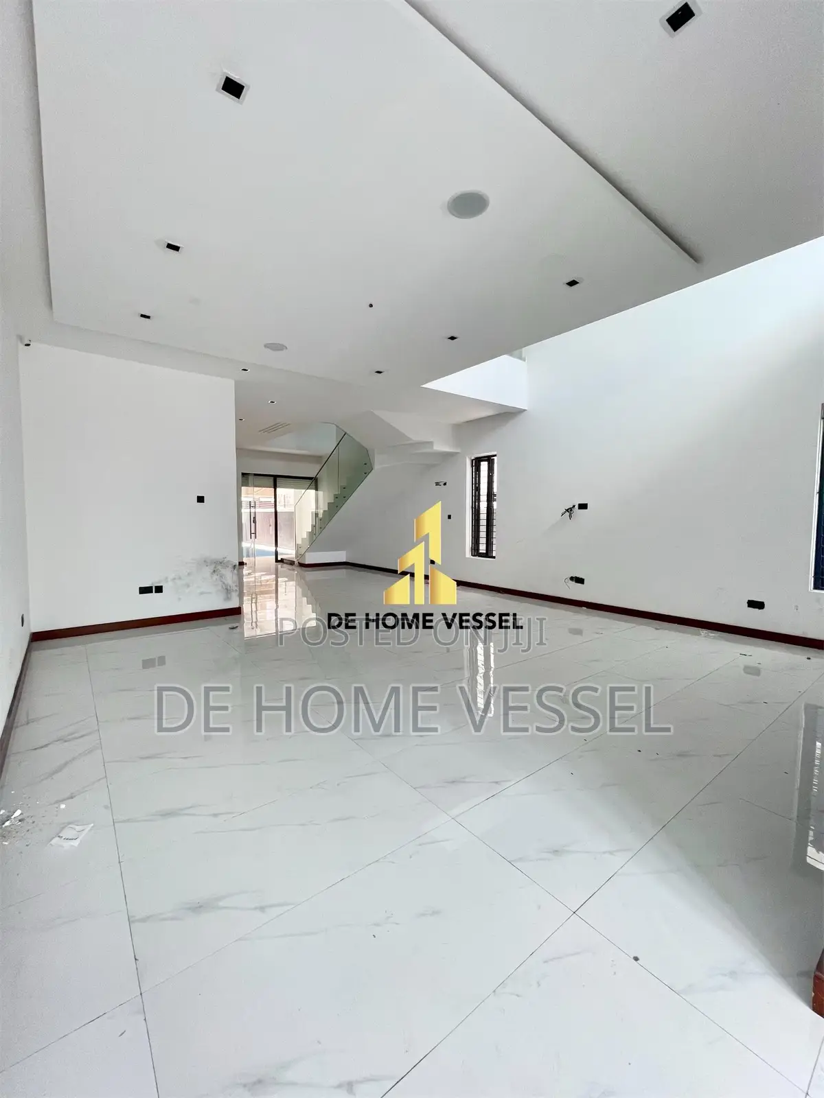 5bdrm Duplex In Lekki For Sale