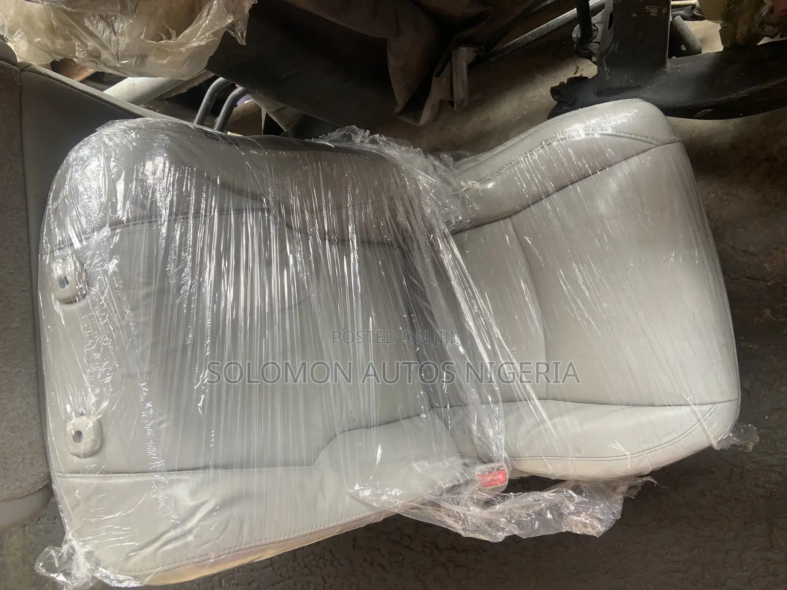 Complete Seat of Lexus Rx 330 2006 Model