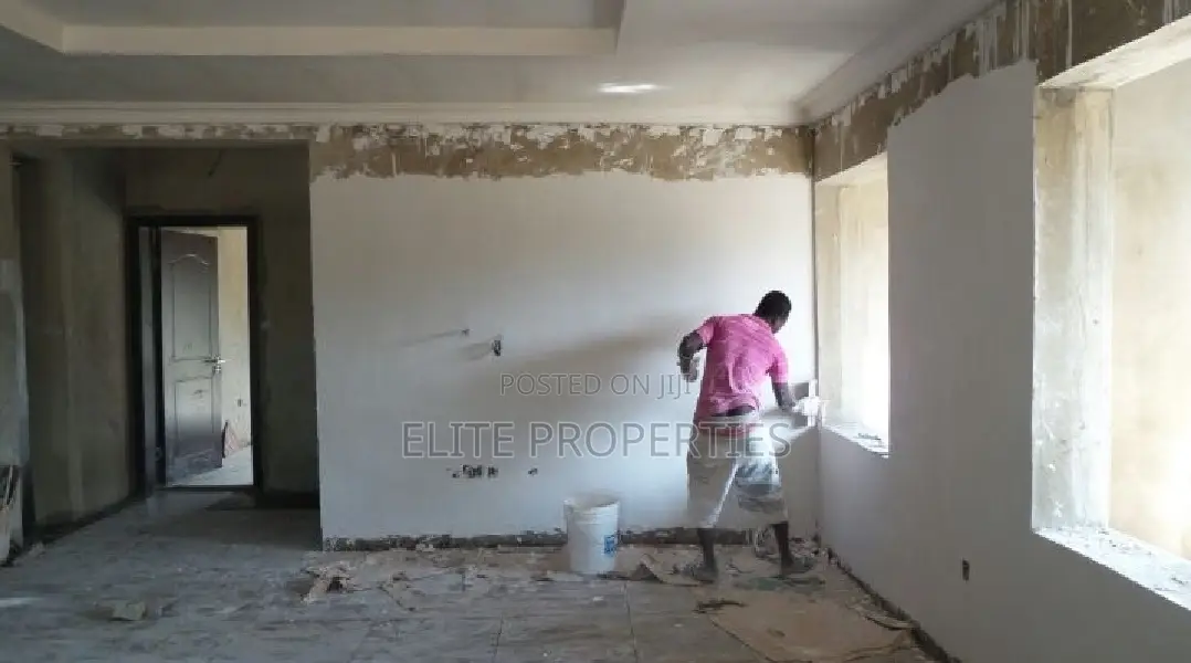 Expert Screeding Services in Ife – Smooth Walls Guaranteed