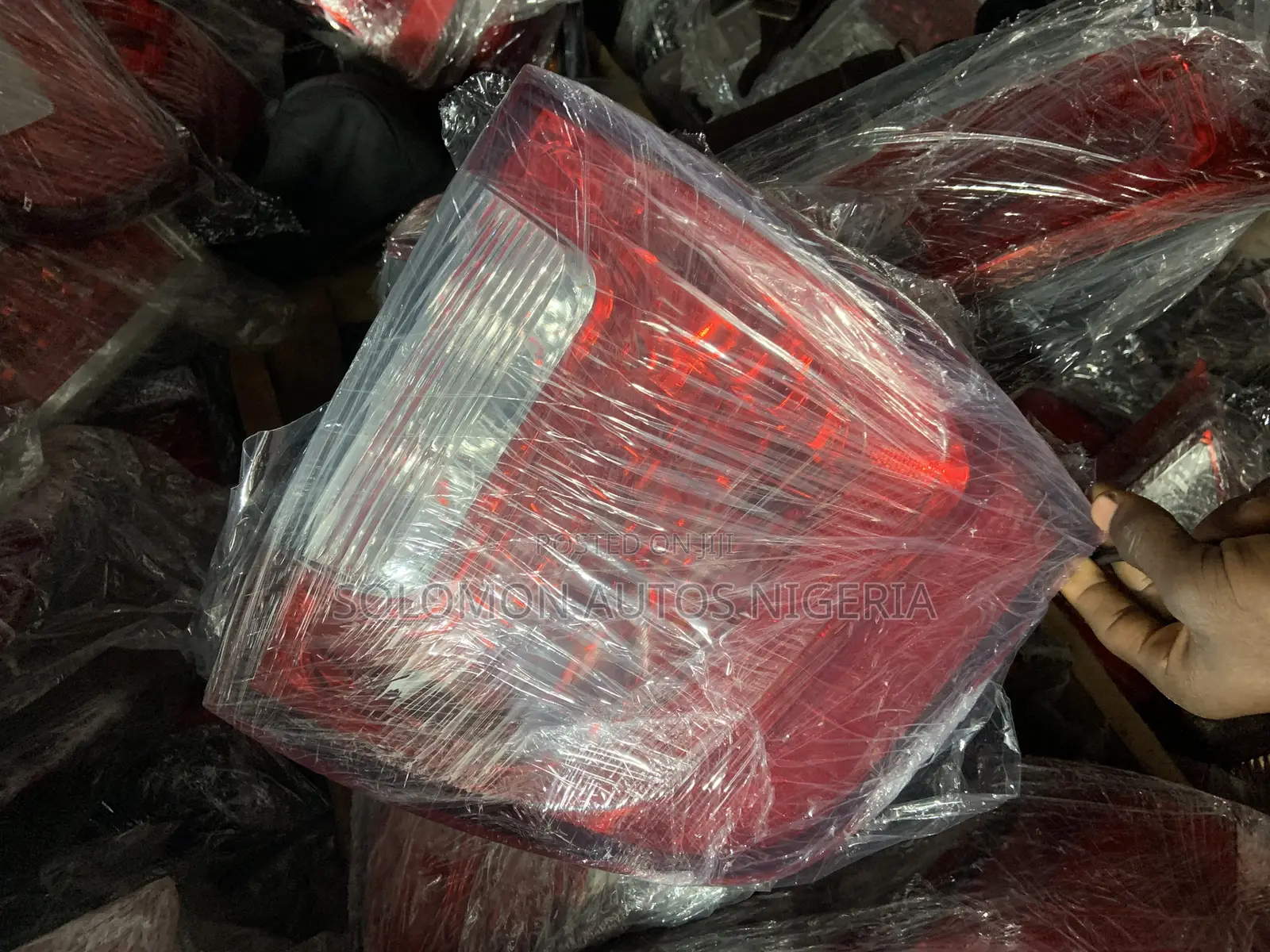 Two Backlight Ford Edge 2013 Model