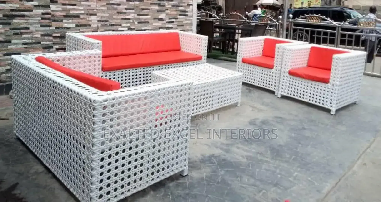 Quality Unique 7 Seater Outdoor Set