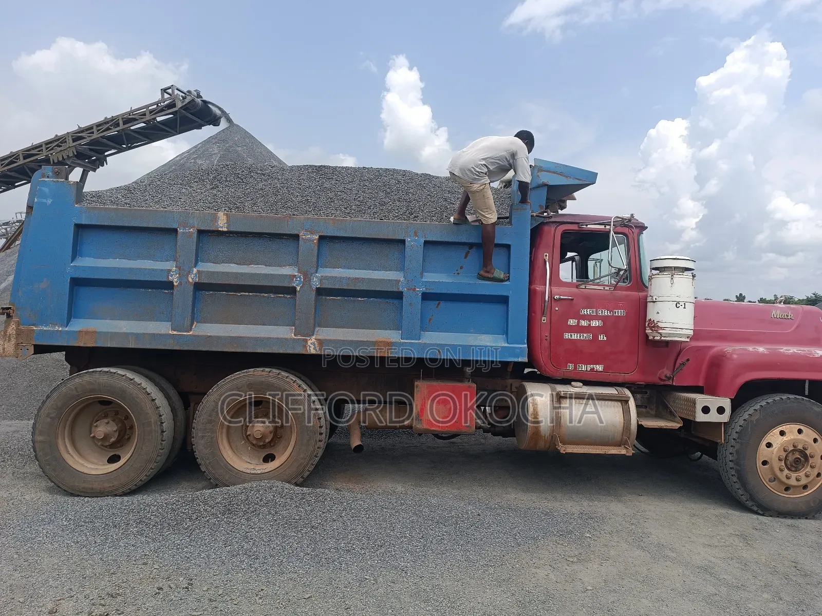 Black Iron Chippings Granite