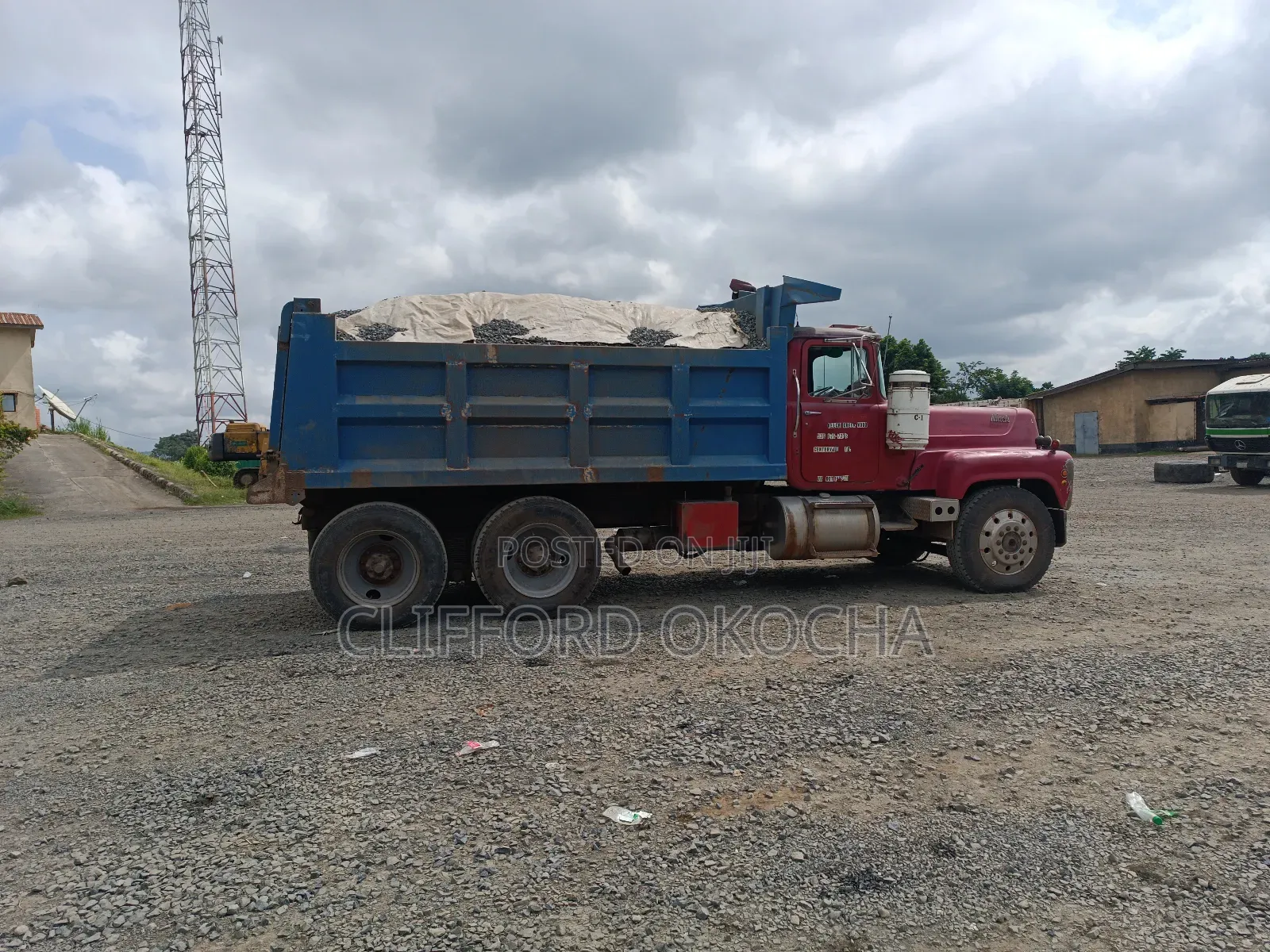 Chippings Granite Black and Iron Stone