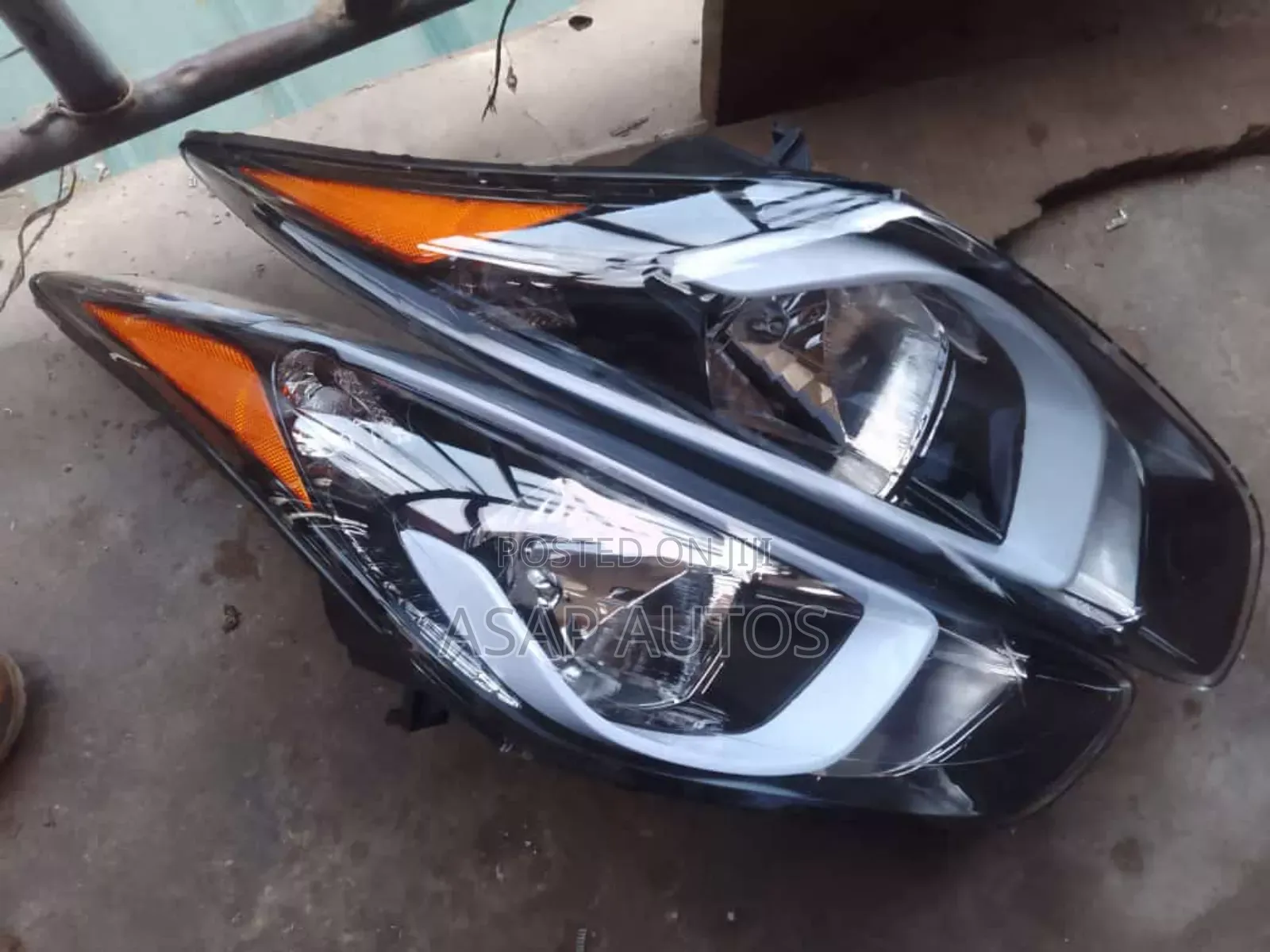 Headlamp for Hyundai Elantra 2012