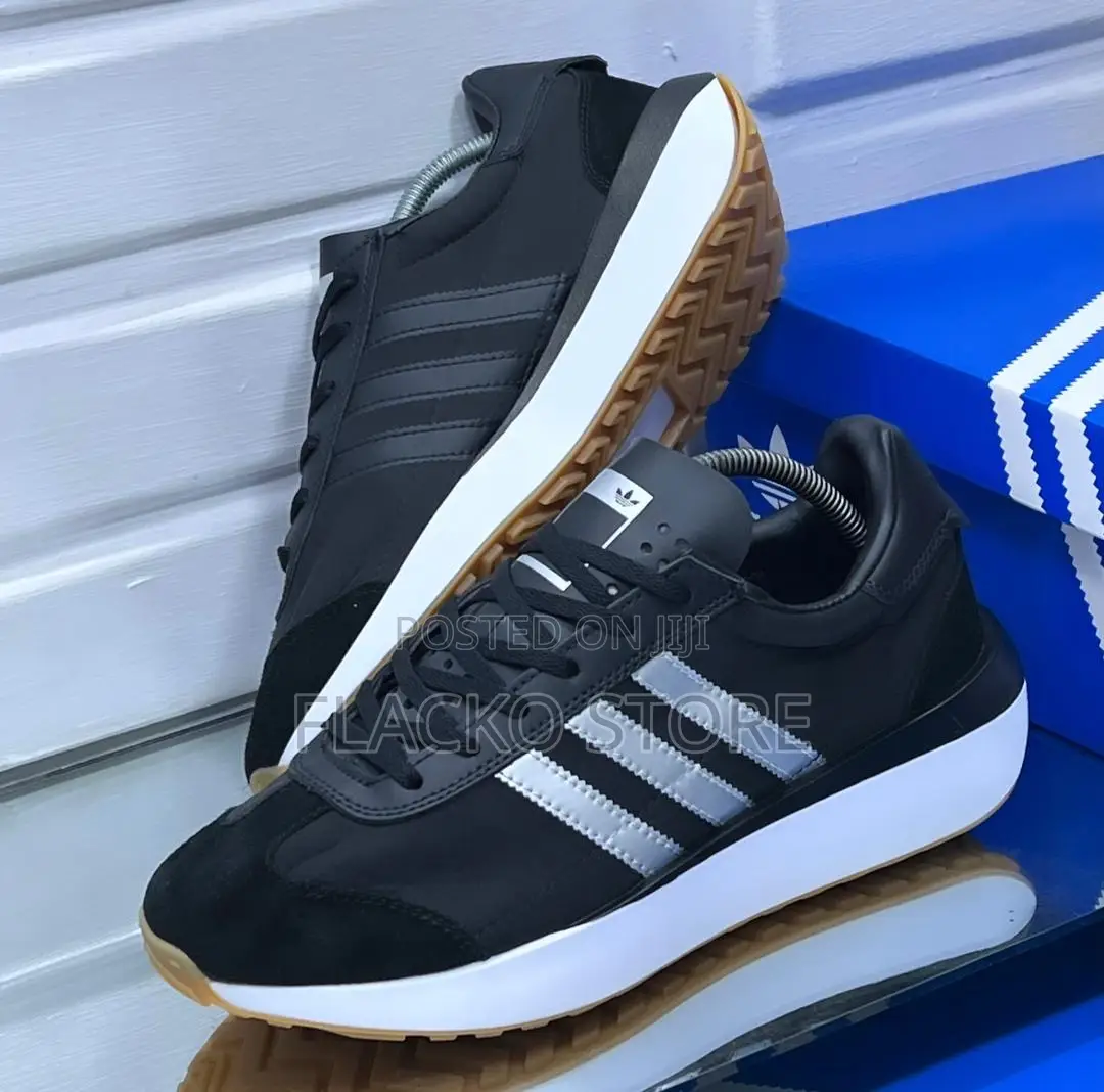 Original Adidas Country XLG Black Sneakers