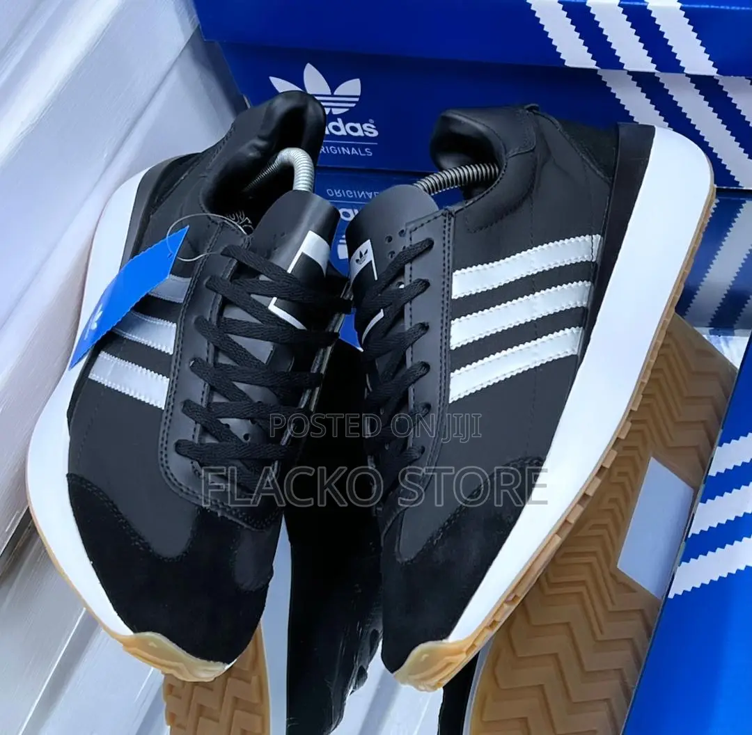 Original Adidas Country XLG Black Sneakers