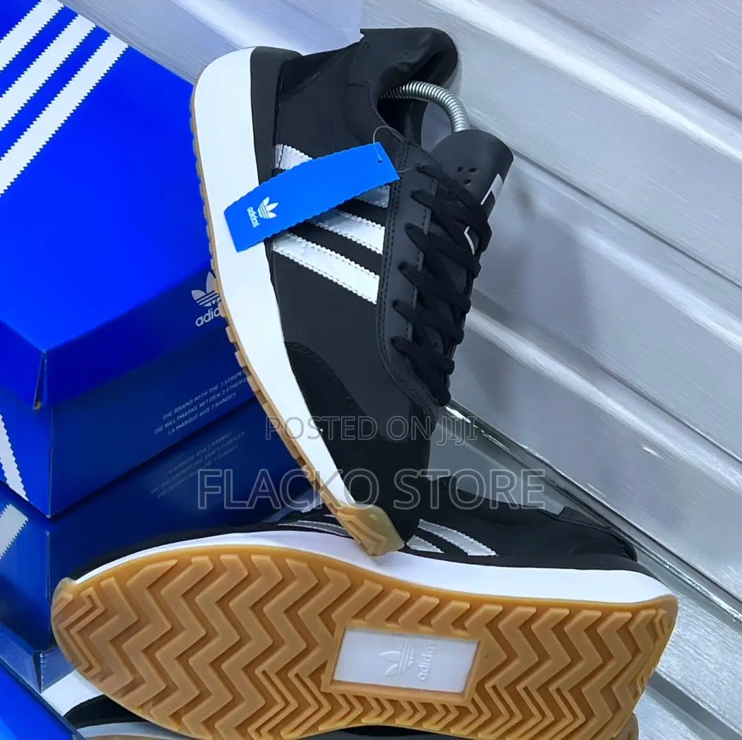 Original Adidas Country XLG Black Sneakers
