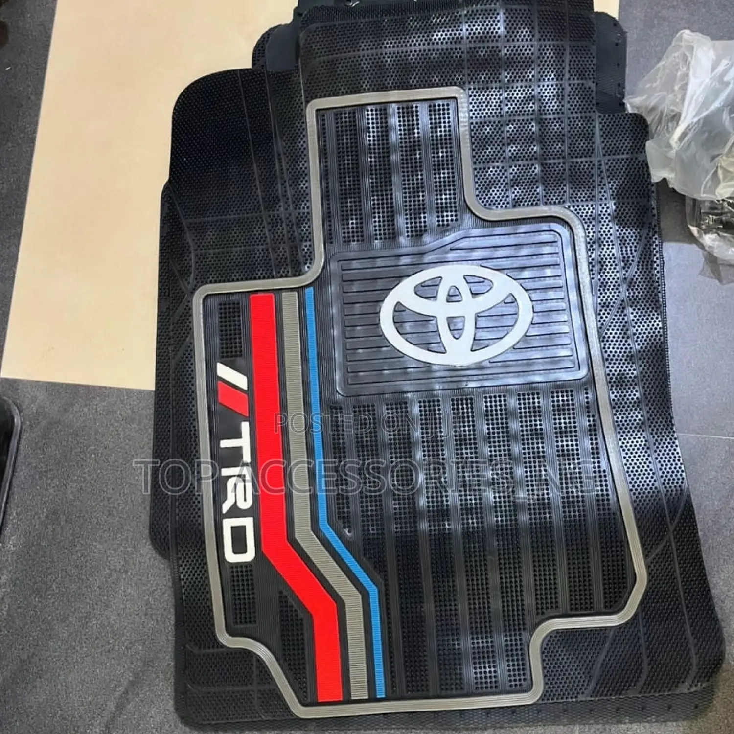 Quality Rubber Foot Mat for Toyota Models