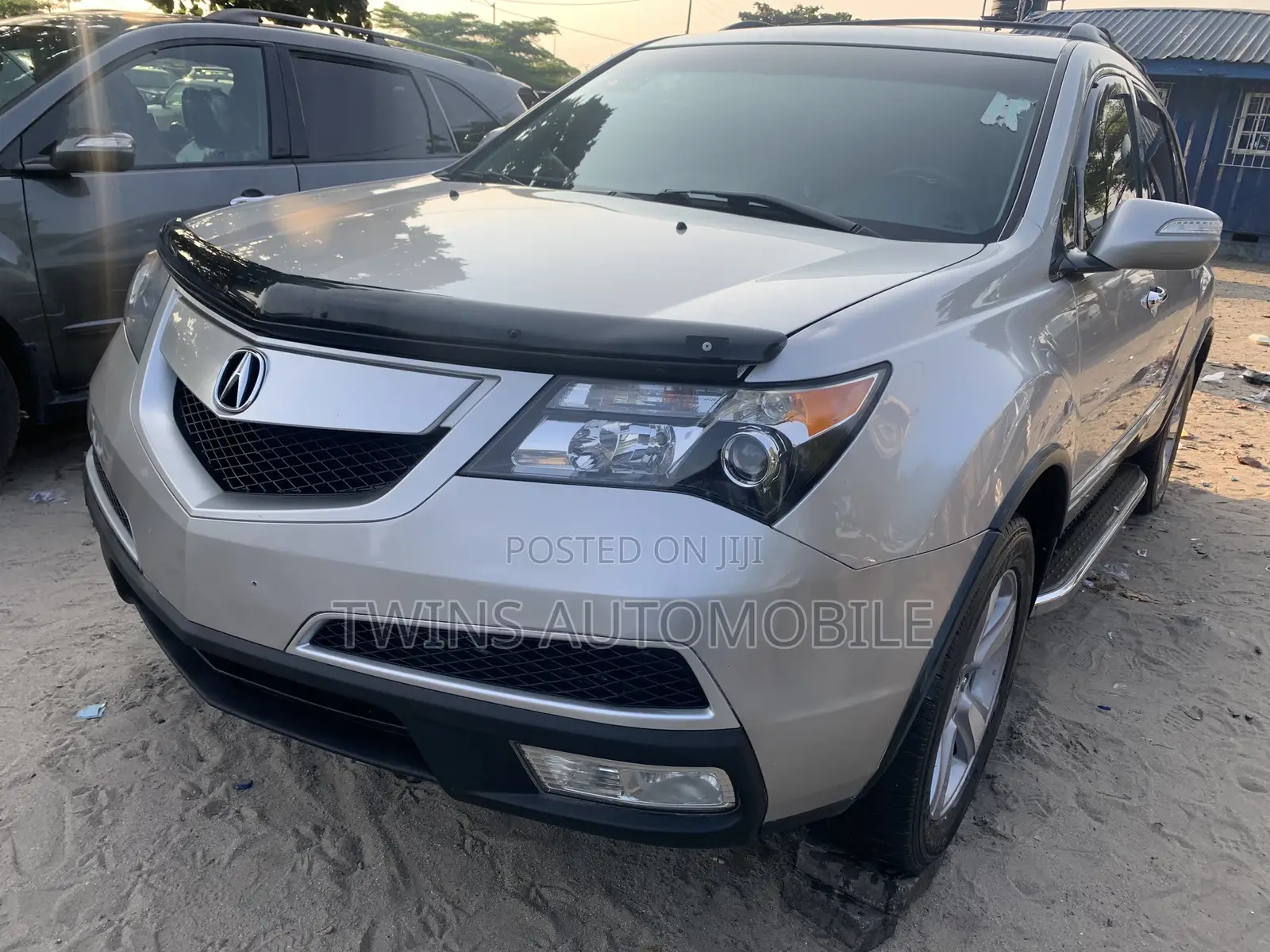 Acura MDX SUV 4dr AWD (3.7L 6cyl 6A) 2013 Silver