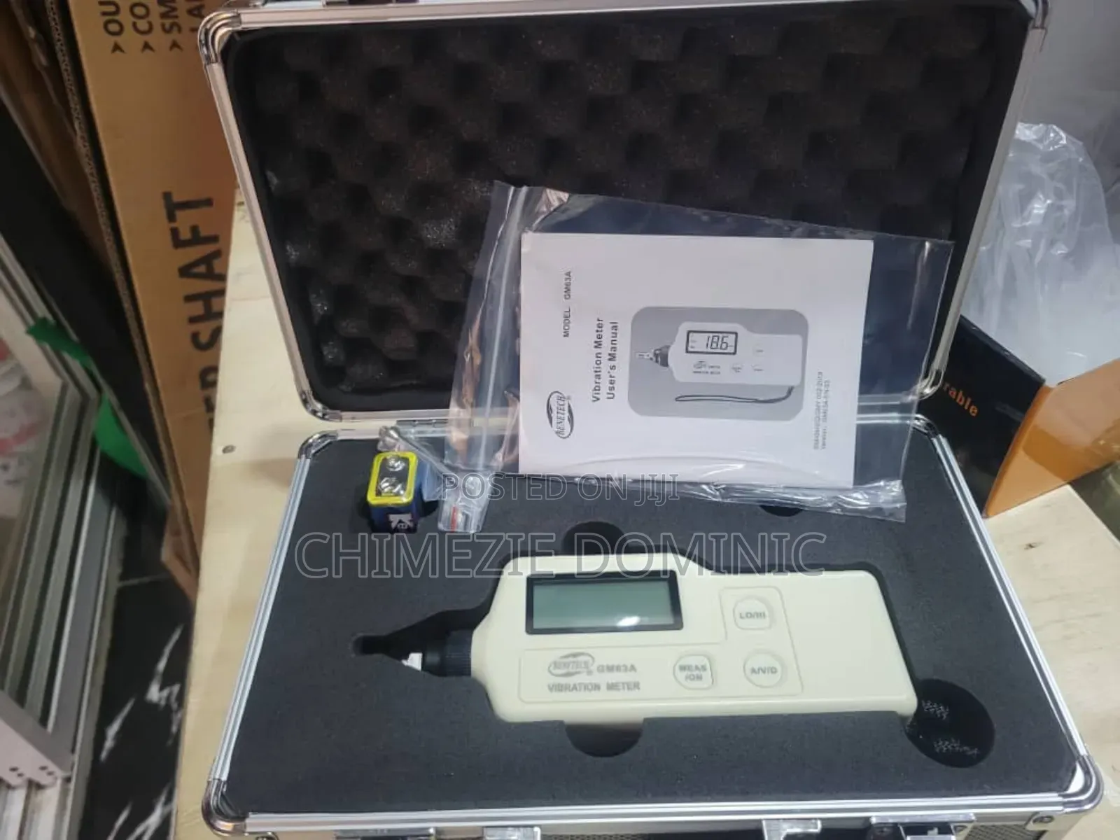 Digital Vibration Meter