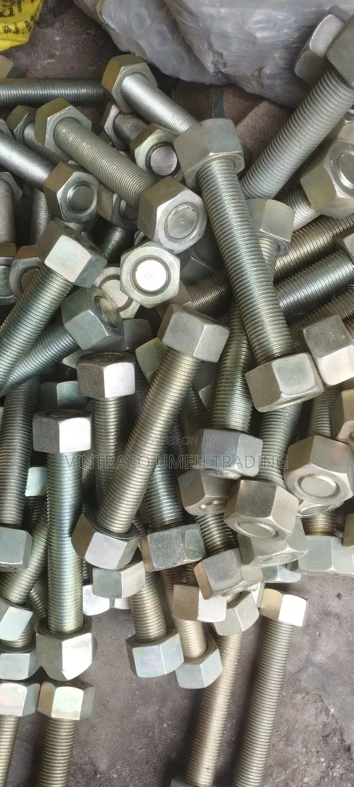 1 1⁄4 X 230mm Stud Bolt and Nuts, Bi Chromate Treated, B7/2h