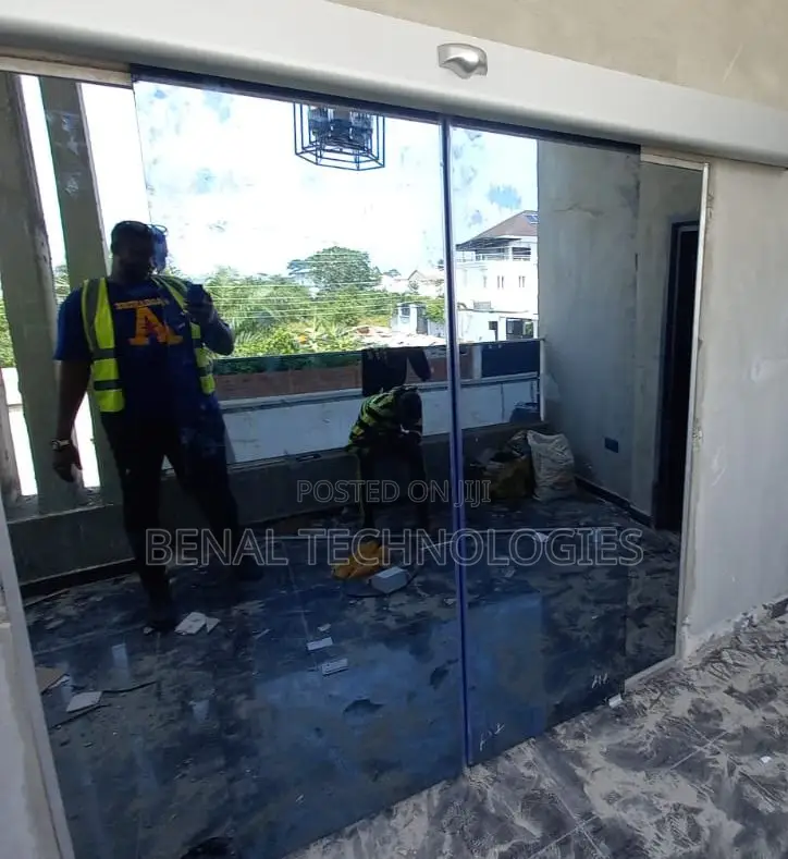 Motion Based Sliding Glass Automatic Door
