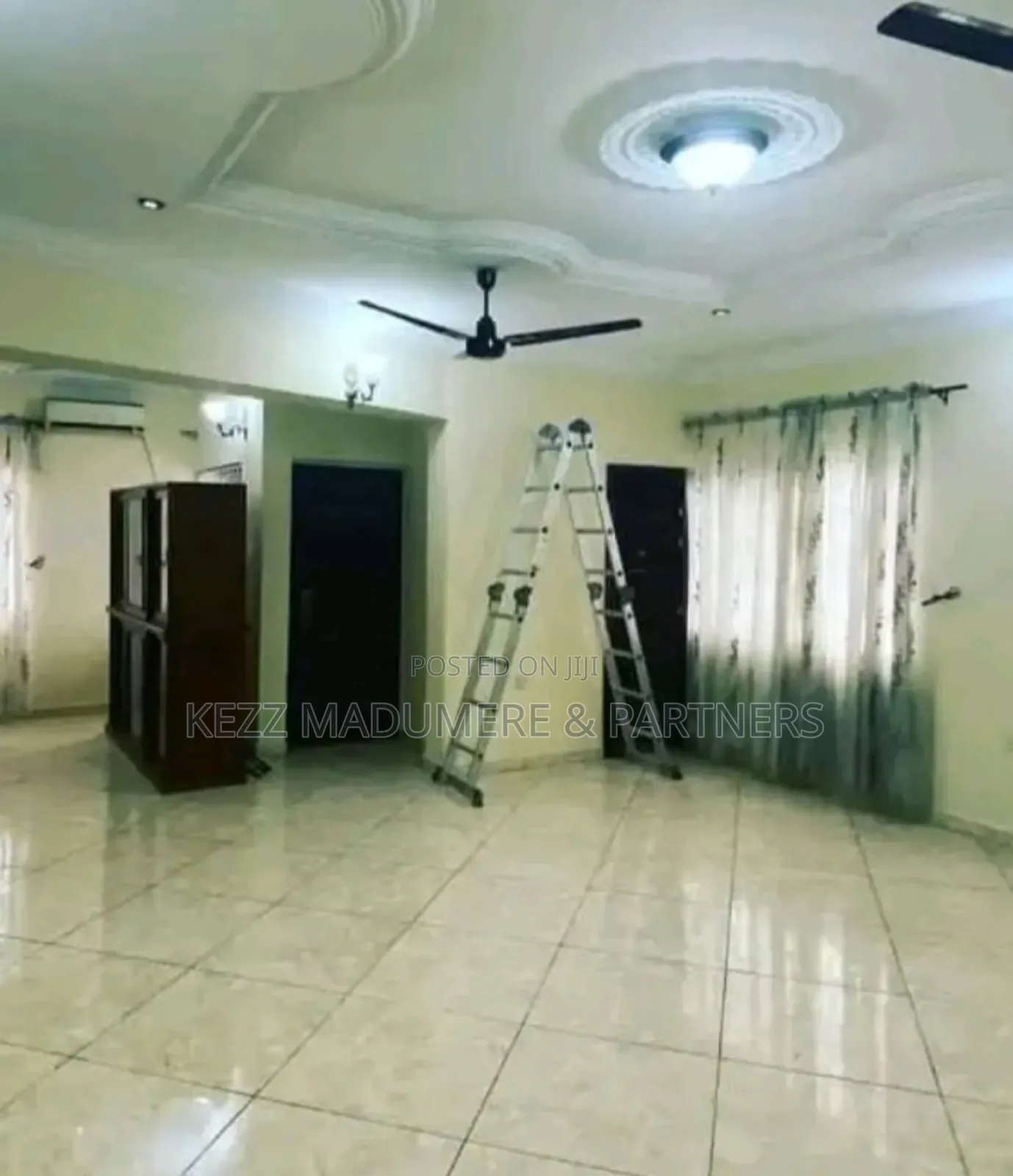8bdrm Duplex in At Off Stadium Rd , for sale