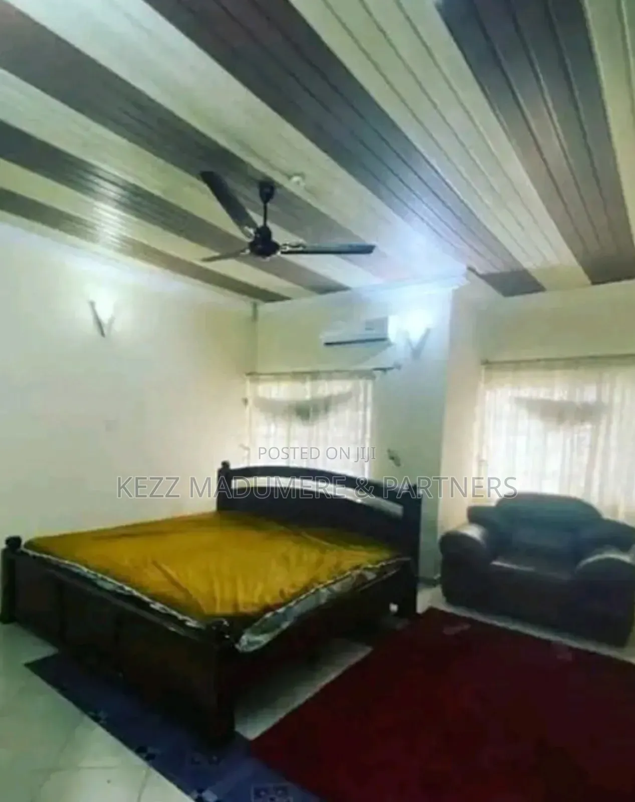 8bdrm Duplex in At Off Stadium Rd , for sale
