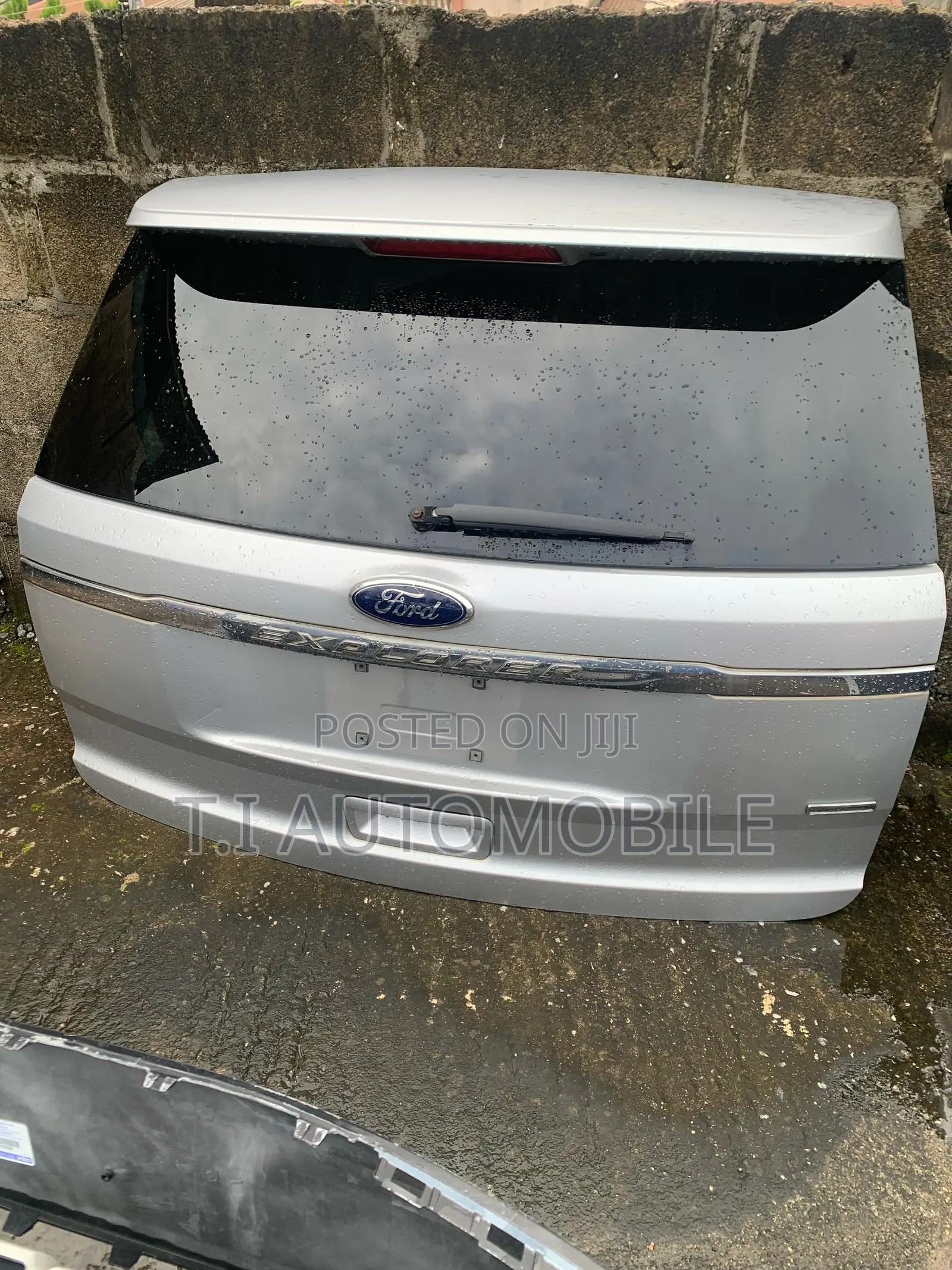 Boot for Ford Explorer 2013 Model