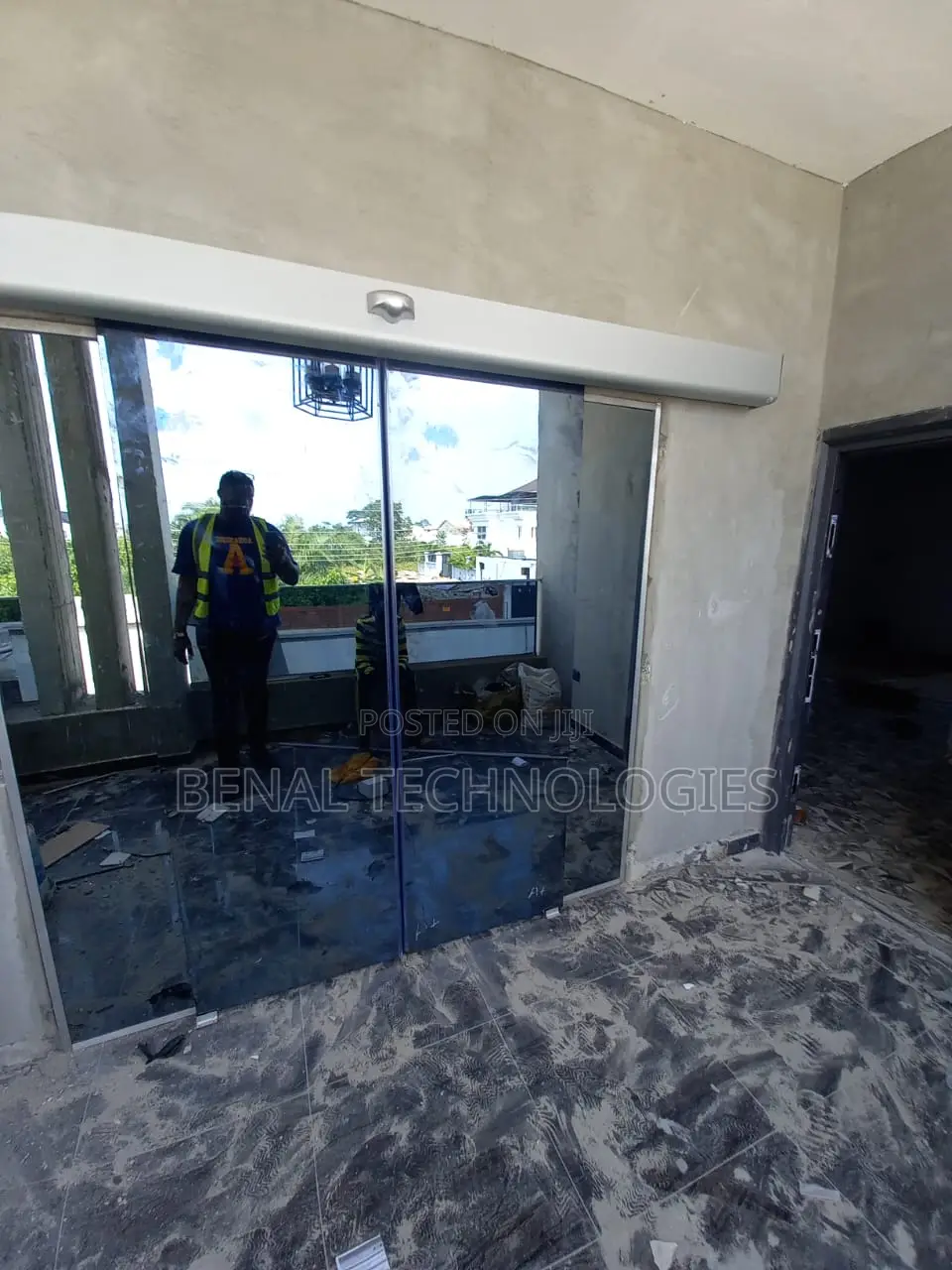 Auto-Open Sliding Door