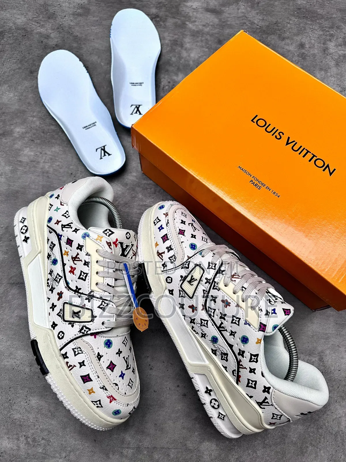 Original LOUIS VUITTON Men's Trainer Available in Store