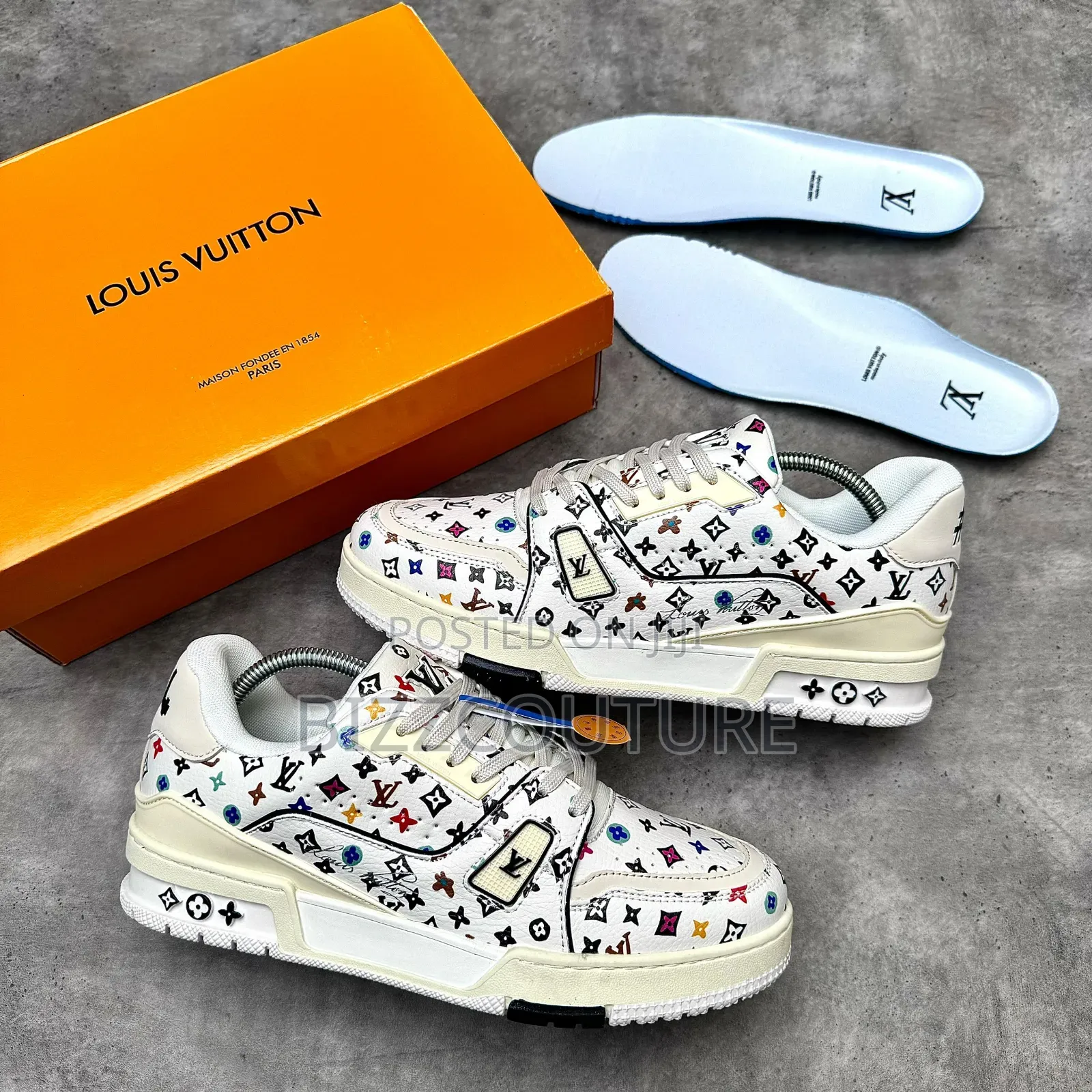 Original LOUIS VUITTON Men's Trainer Available in Store