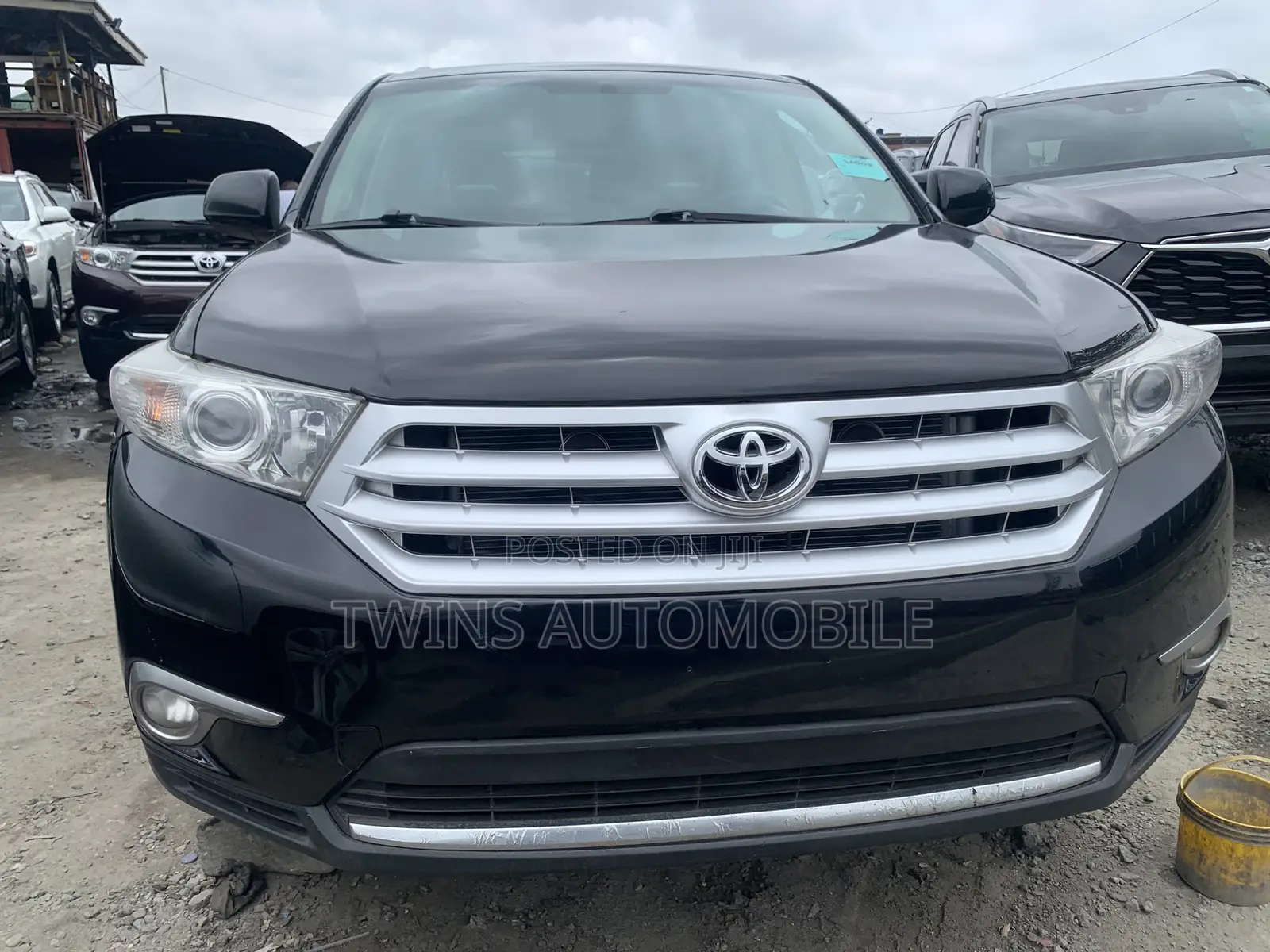 Toyota Highlander Limited 3.5l 4WD 2013 Black