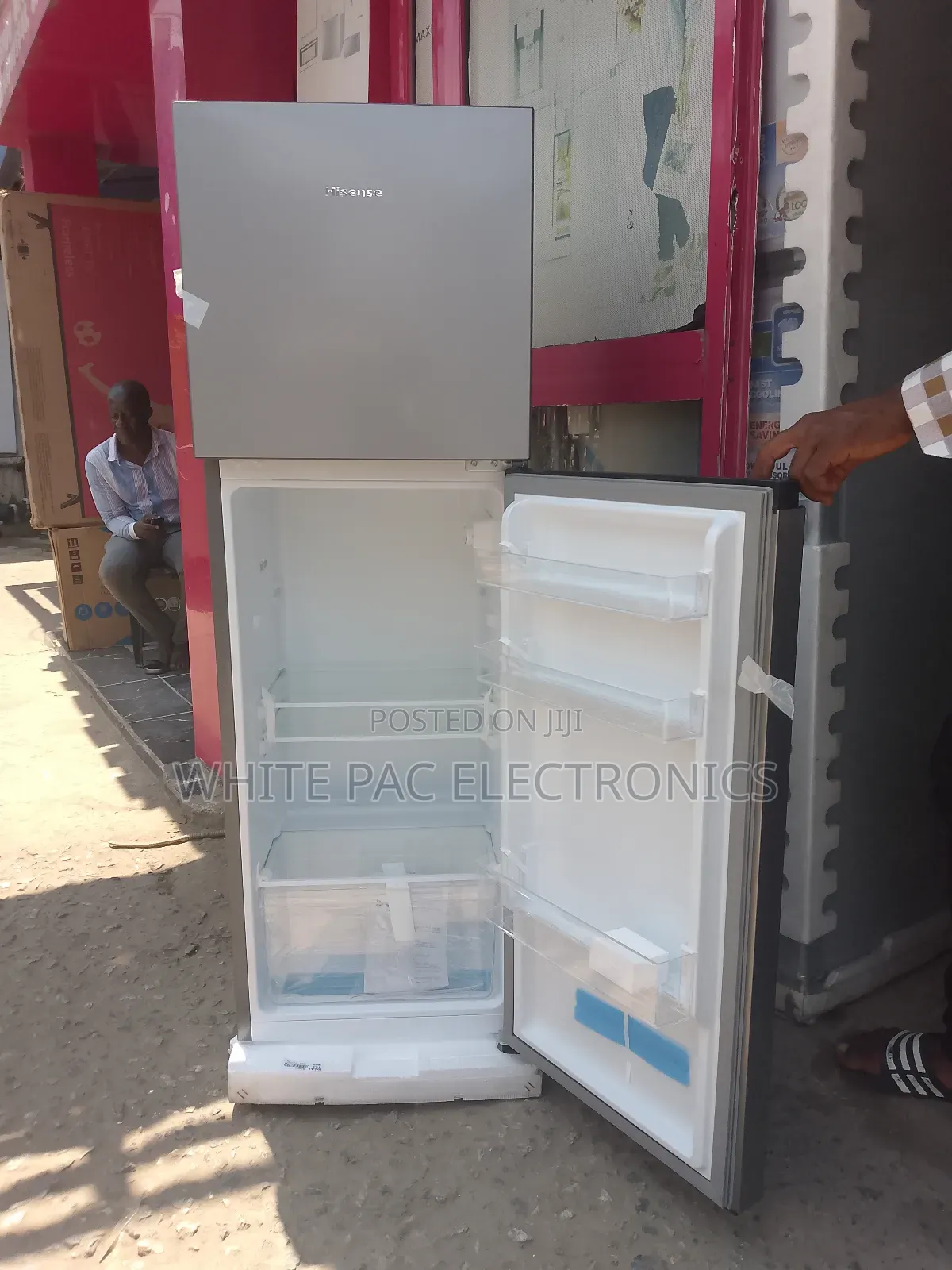Hisense Smart Cooling 205-Litre Twins Doors Fridge Ice Maker