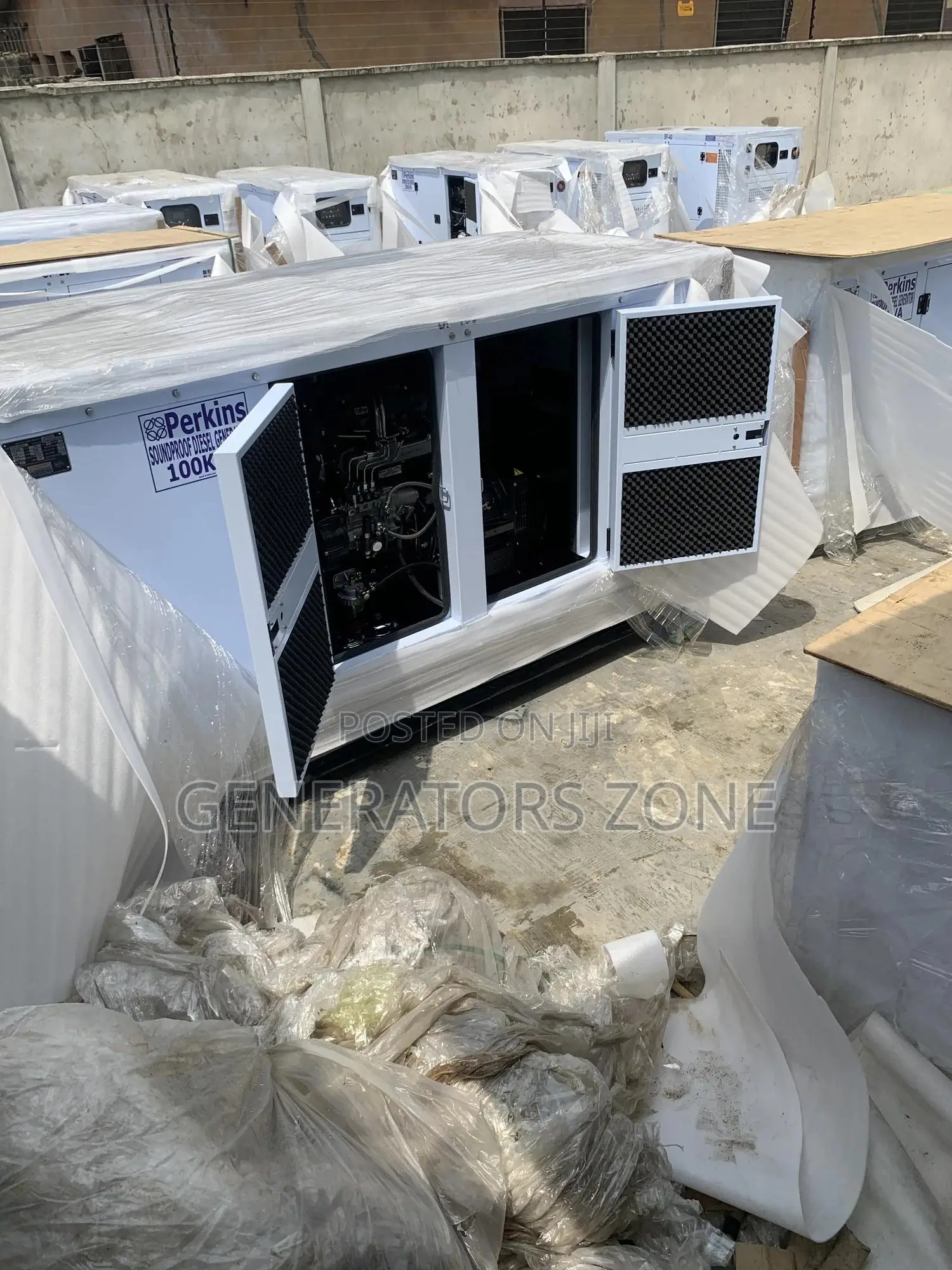 Direct -Injection 100kva Perkins Soundproof Generator