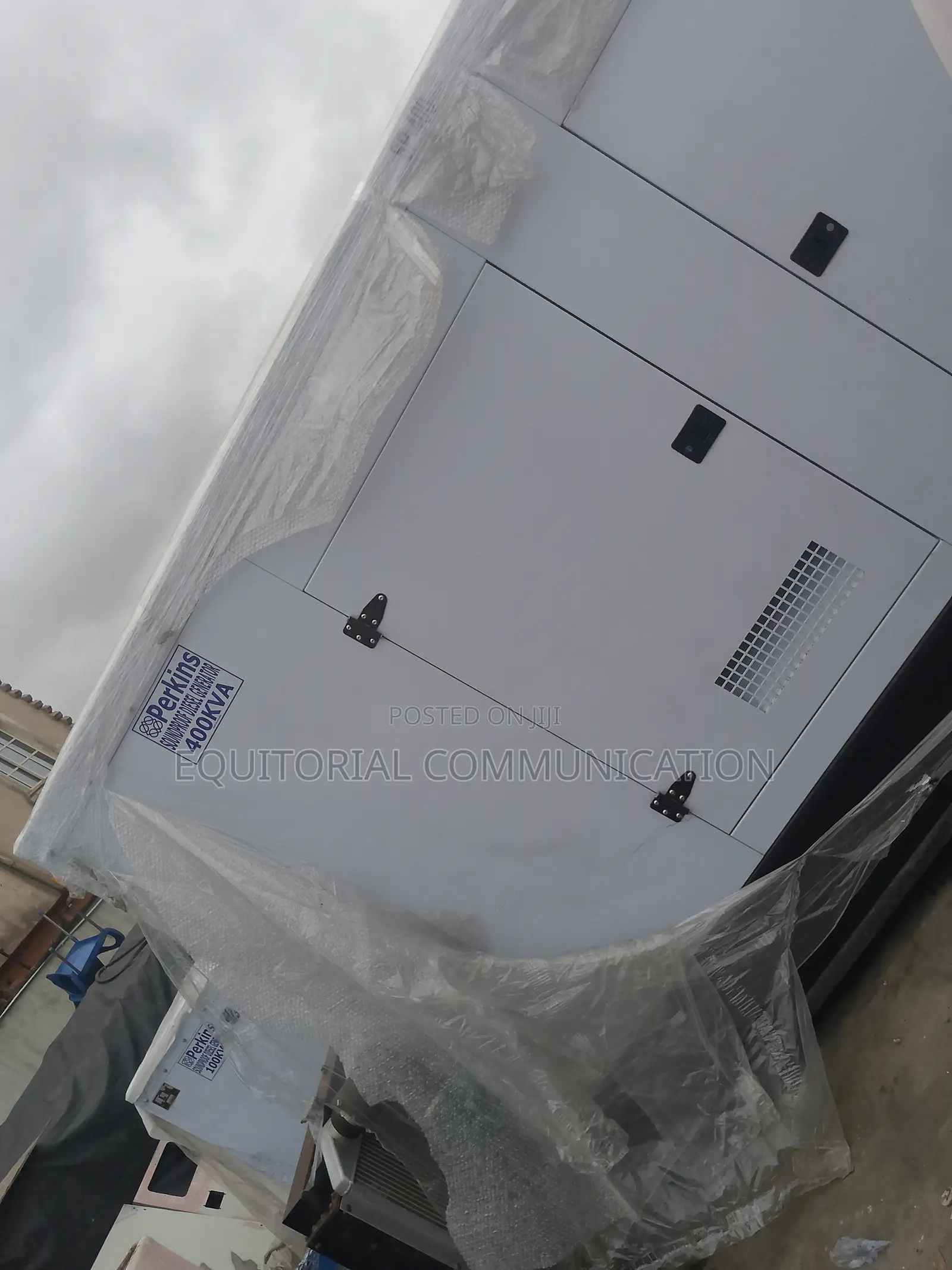 Top Piority Perkins 400kva Soundproof Generator