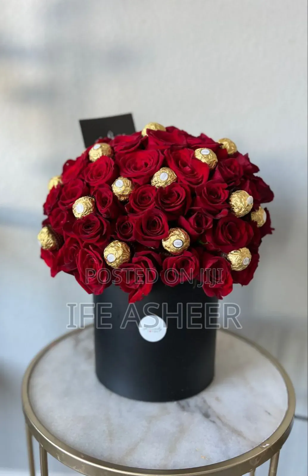 Treat Box With Scented Rose Flowers 002