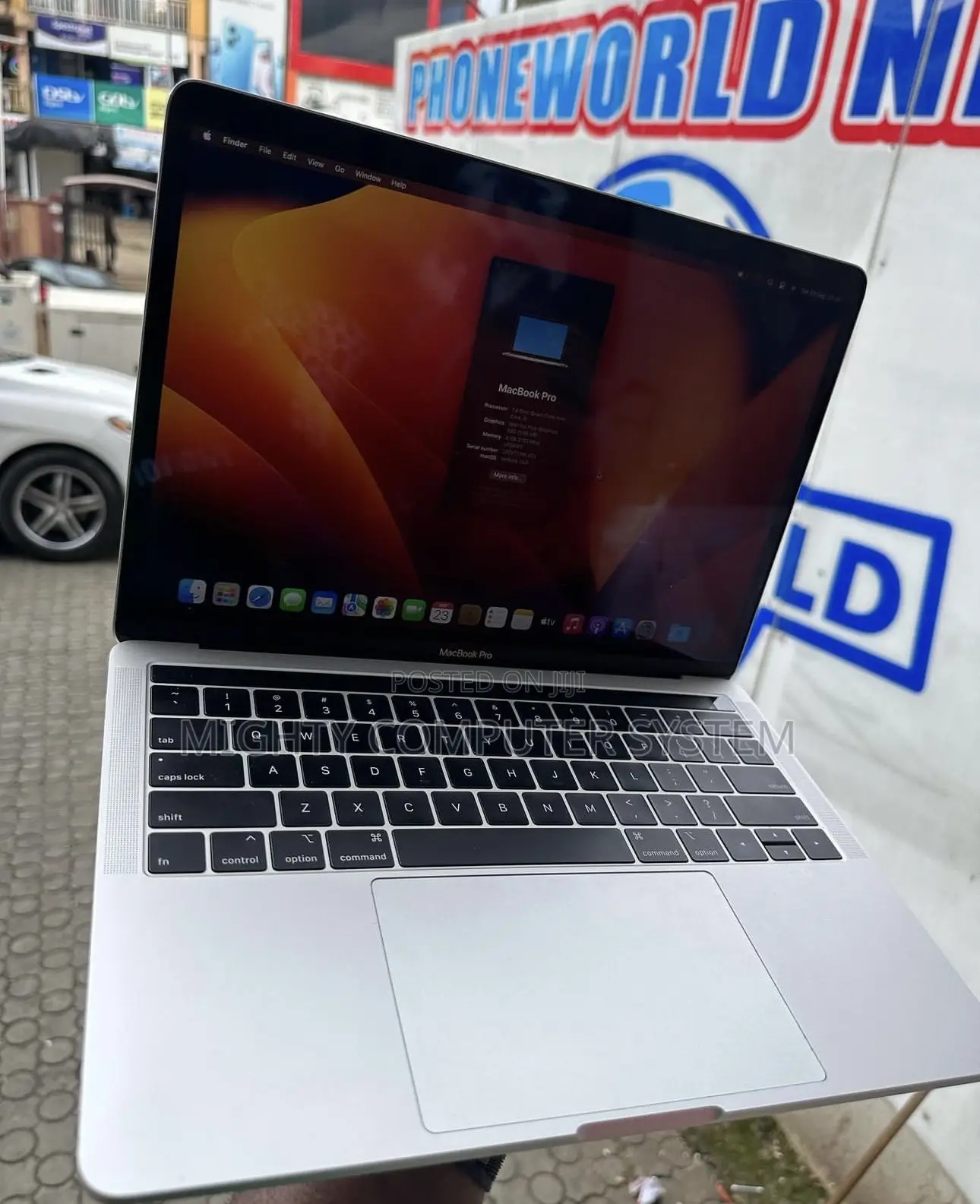 Laptop Apple MacBook Pro 2017 16GB Intel Core I7 SSD 256GB