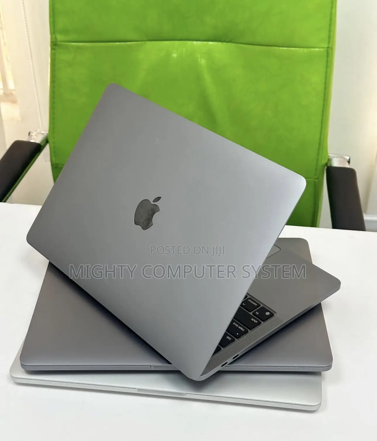 Laptop Apple MacBook Pro 2017 16GB Intel Core i7 SSD 256GB