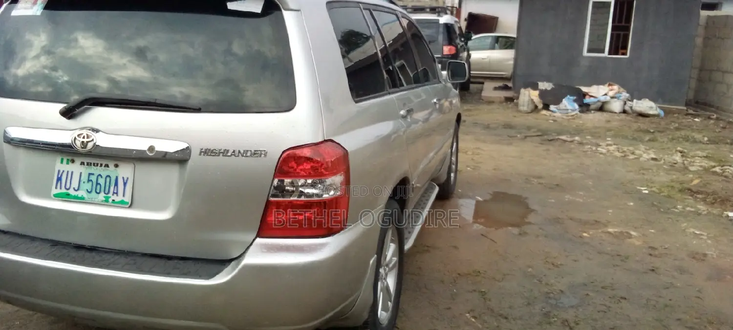 Toyota Highlander V6 2005 Silver