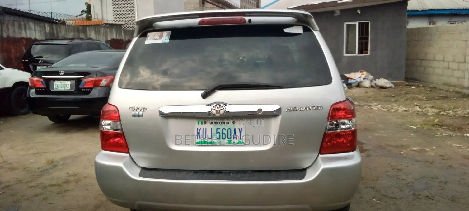 Toyota Highlander V6 2005 Silver