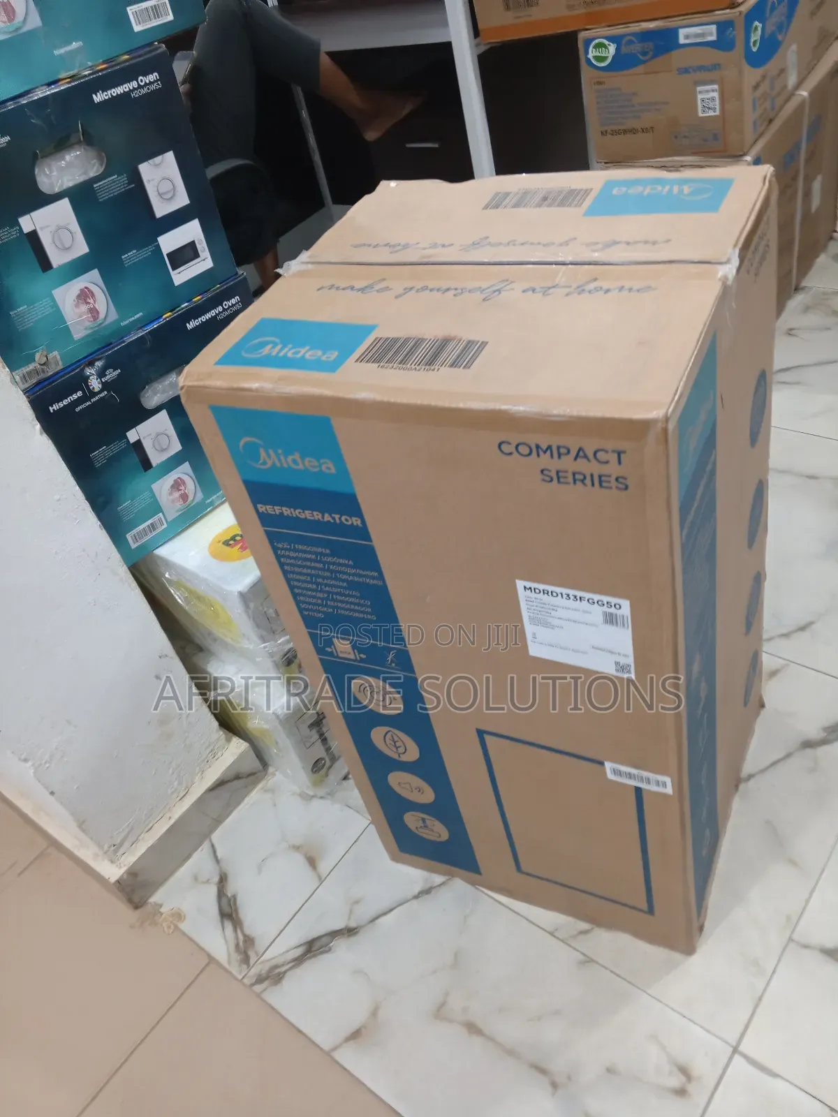 Midea Single-Door Fridge 85 Litres With Adjustable Legs